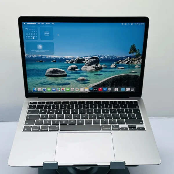Apple MacBook Air 13-inch 