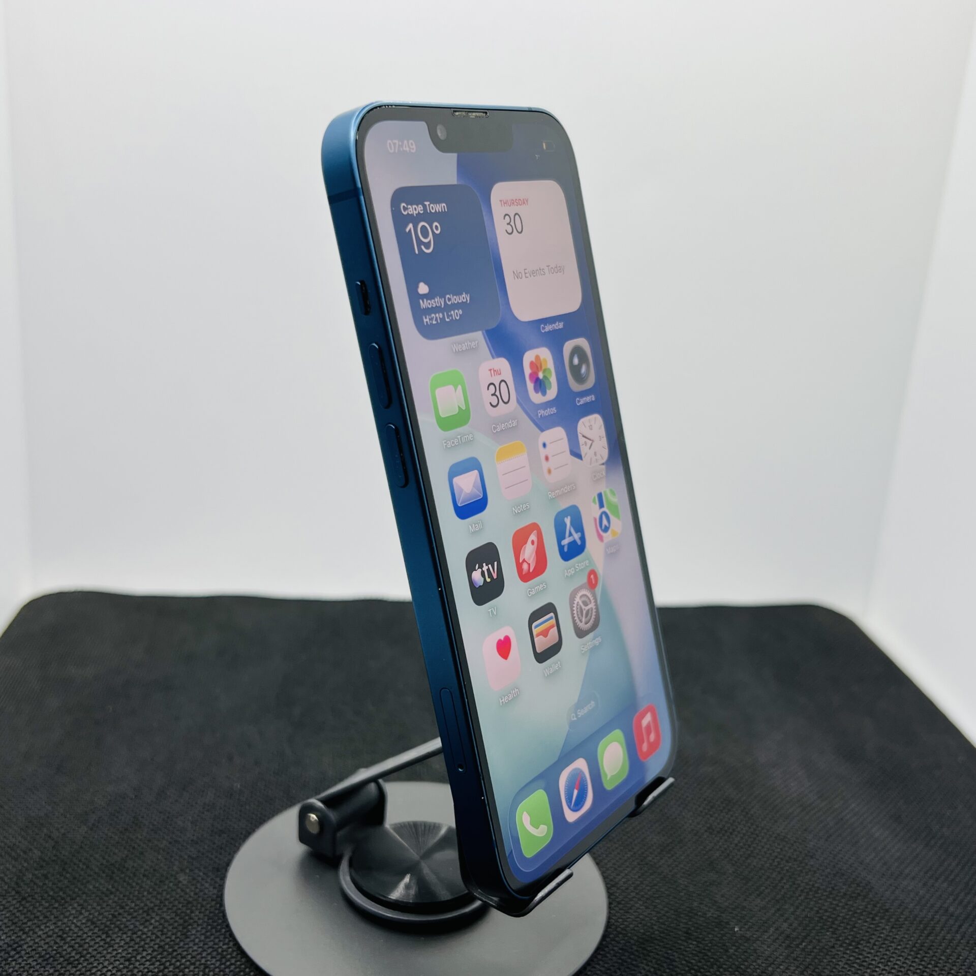 Apple iPhone 13 128GB Blue (Condition: Good) - Image 3