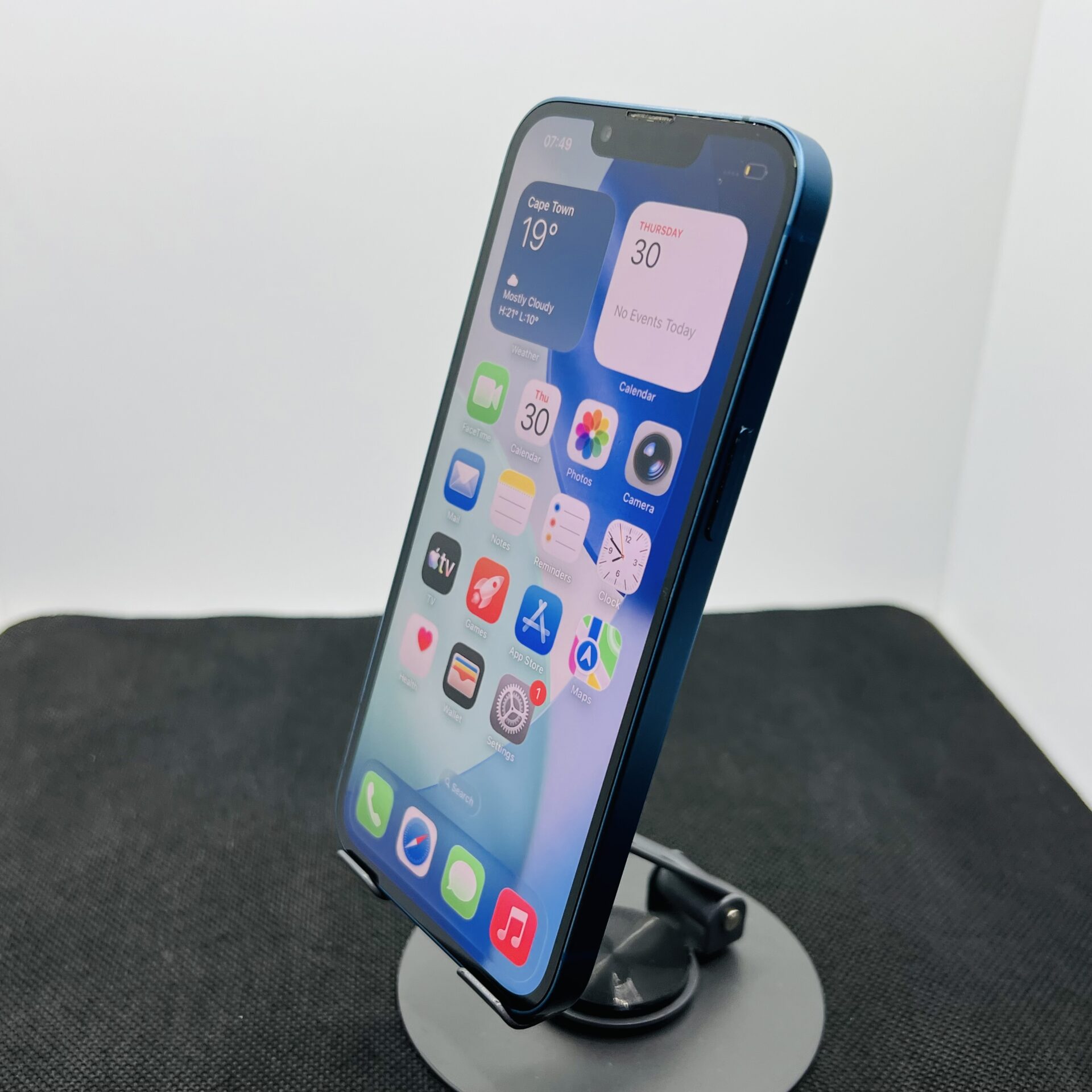 Apple iPhone 13 128GB Blue (Condition: Good) - Image 5