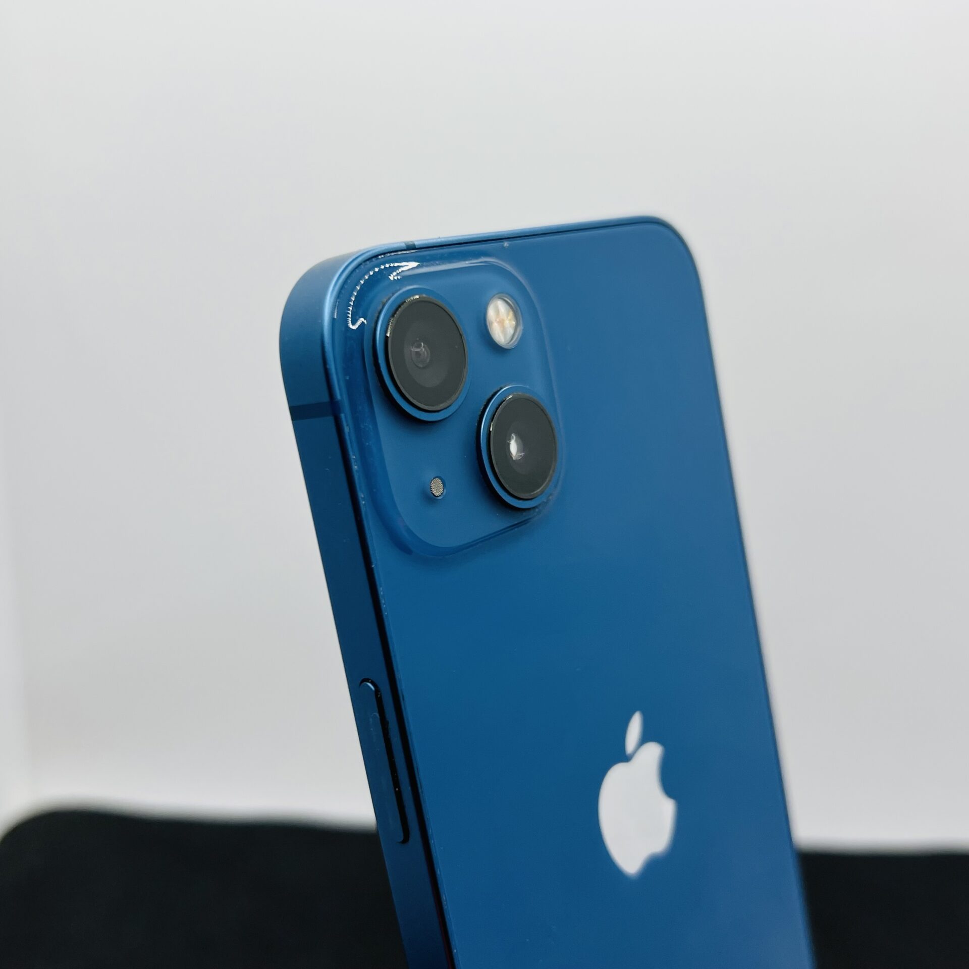 Apple iPhone 13 128GB Blue (Condition: Good) - Image 10