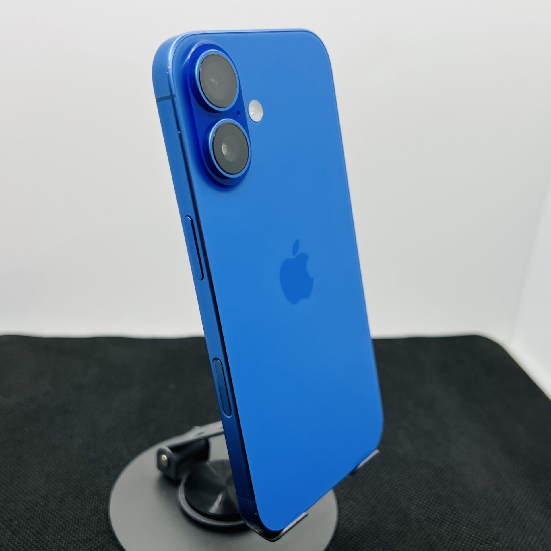 Apple iPhone 16 128GB Ultramarine (Condition: Excellent) - Image 10