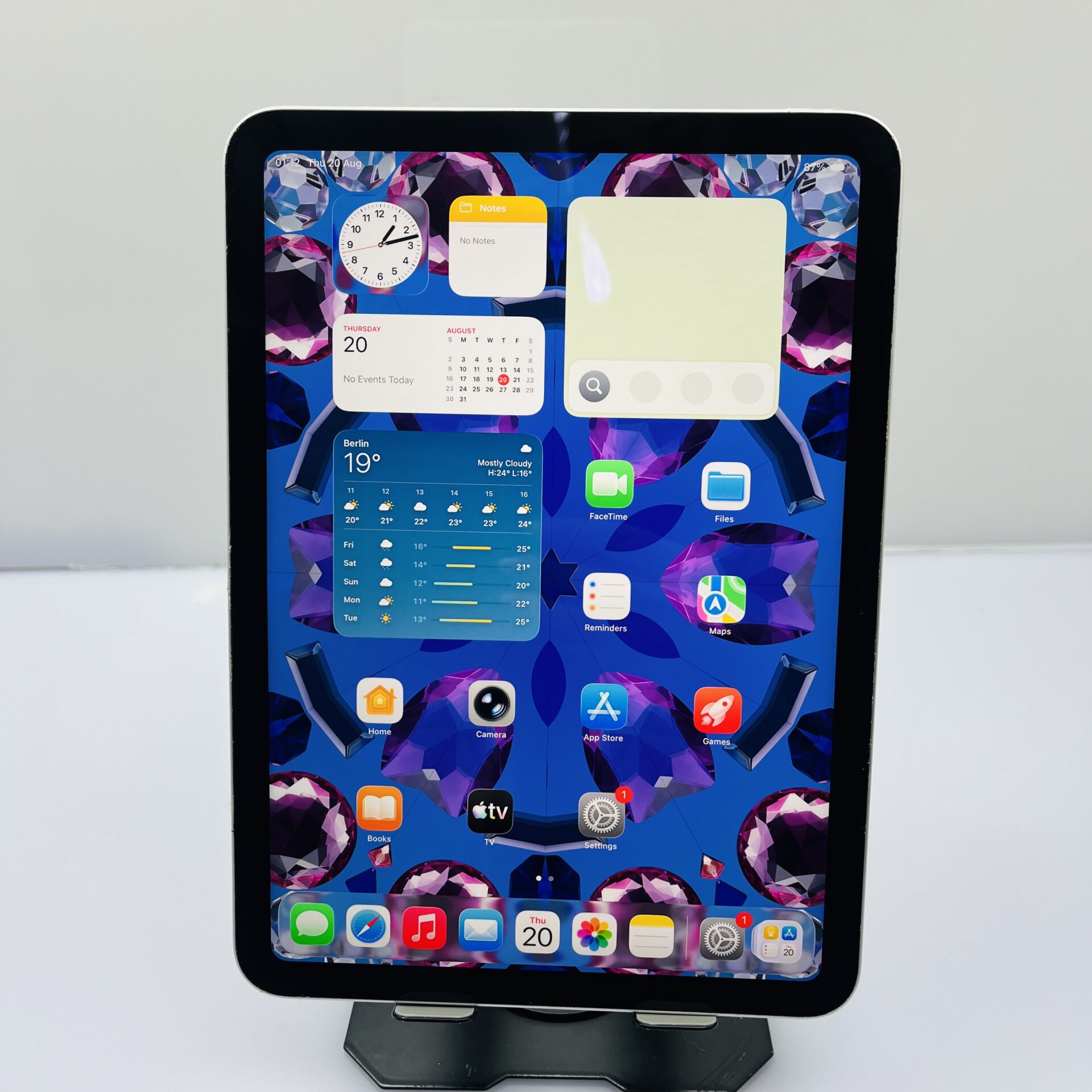 Apple iPad 10th Gen 64GB (WiFi Only) Silver (Condition: Good) - Image 2