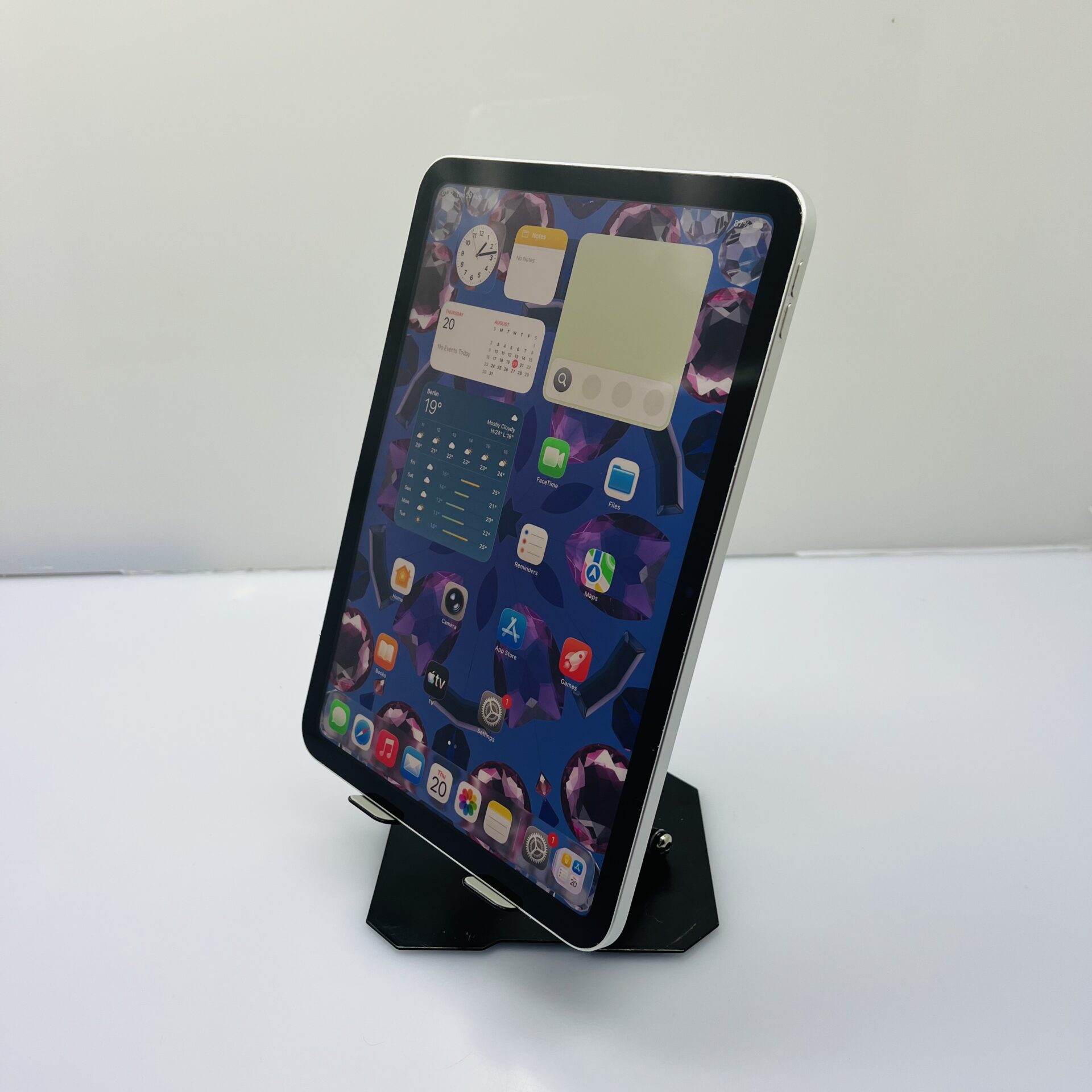 Apple iPad 10th Gen 64GB (WiFi Only) Silver (Condition: Good) - Image 3