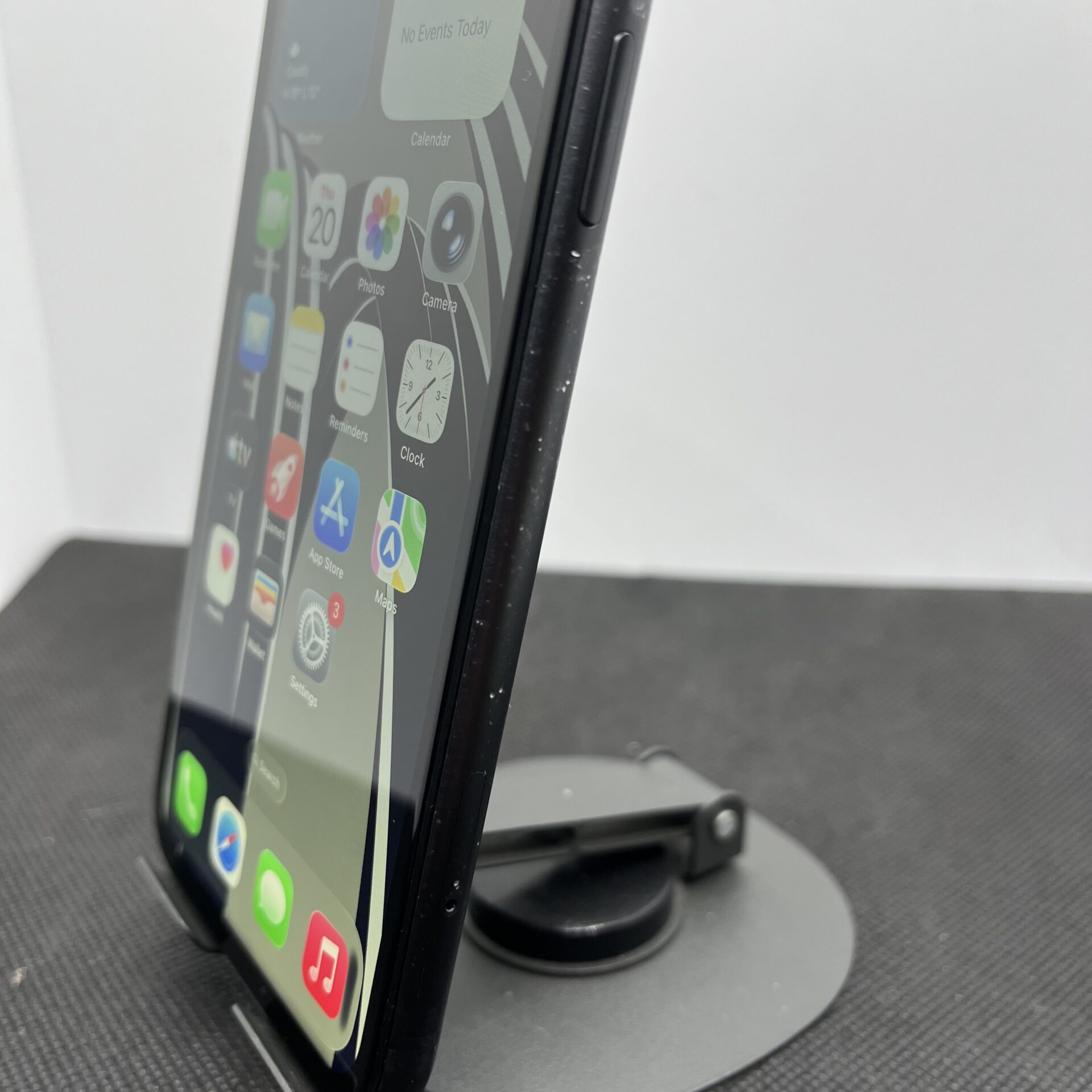 Apple iPhone 11 128GB Black (Condition: Good) - Image 6