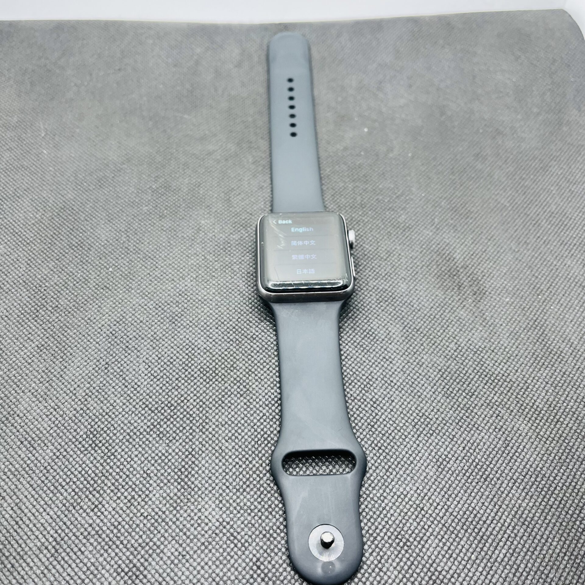 Apple Watch Series 3 42mm GPS Space Gray (Condition: Fair) - Image 2