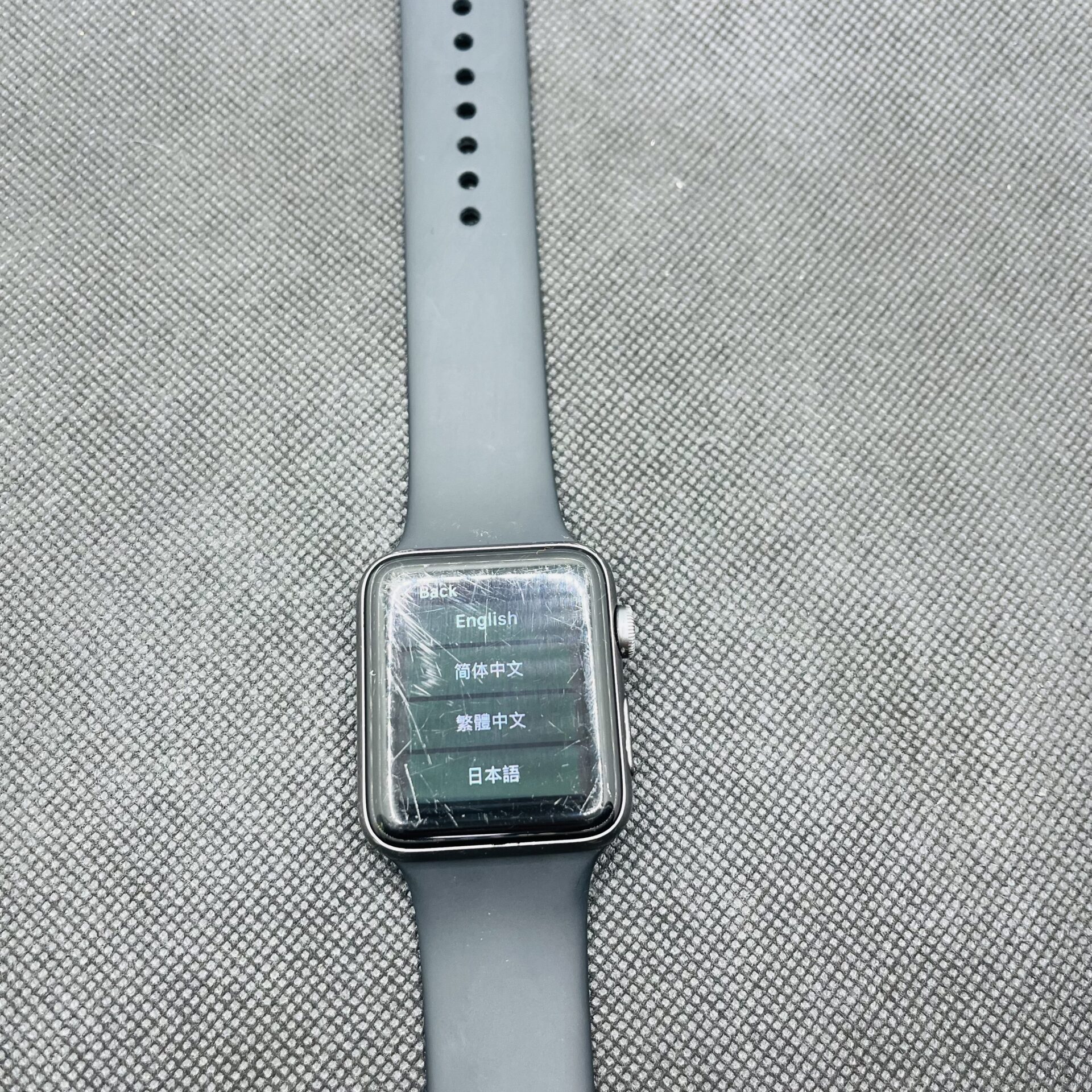Apple Watch Series 3 42mm GPS Space Gray (Condition: Fair) - Image 3