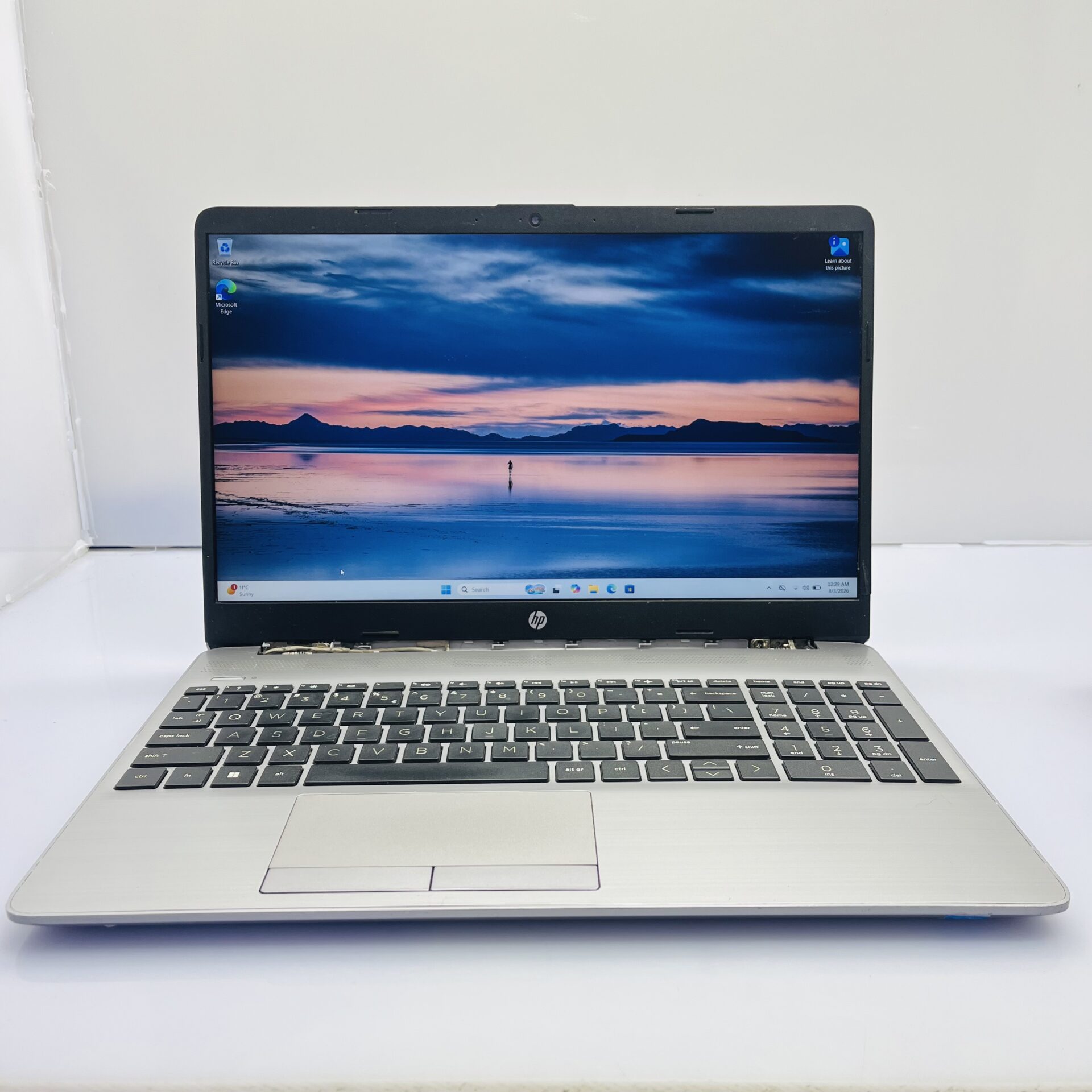HP 250 G9 "Core i5" 2.40GHz 12GB RAM 256GB SSD Silver - Cracked Screen Casing and missing Hinge Cover (Condition: Fair) - Image 2