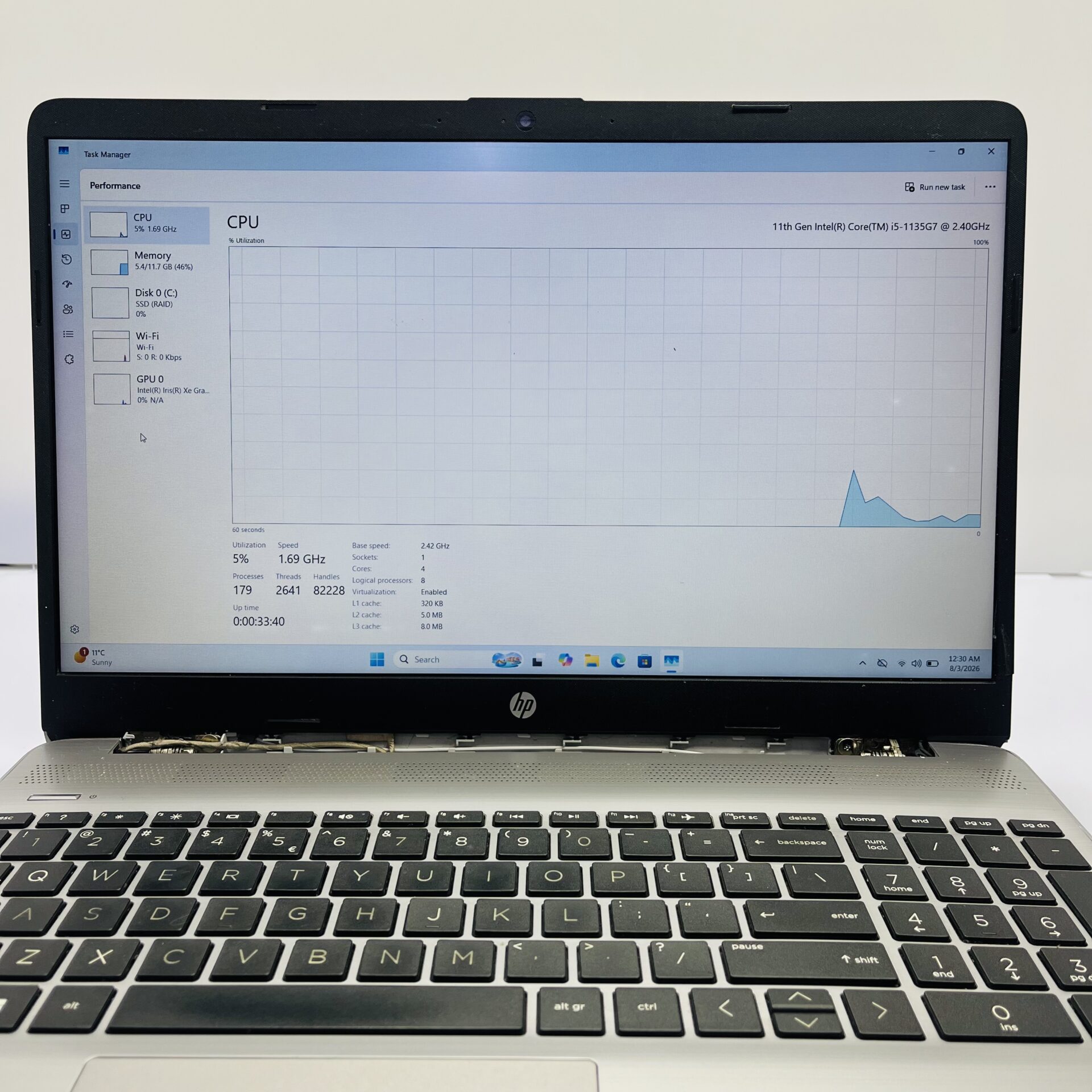 HP 250 G9 "Core i5" 2.40GHz 12GB RAM 256GB SSD Silver - Cracked Screen Casing and missing Hinge Cover (Condition: Fair) - Image 8
