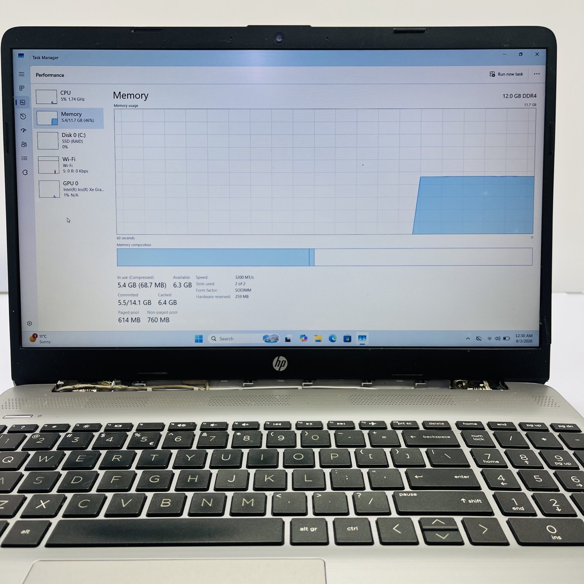 HP 250 G9 "Core i5" 2.40GHz 12GB RAM 256GB SSD Silver - Cracked Screen Casing and missing Hinge Cover (Condition: Fair) - Image 9