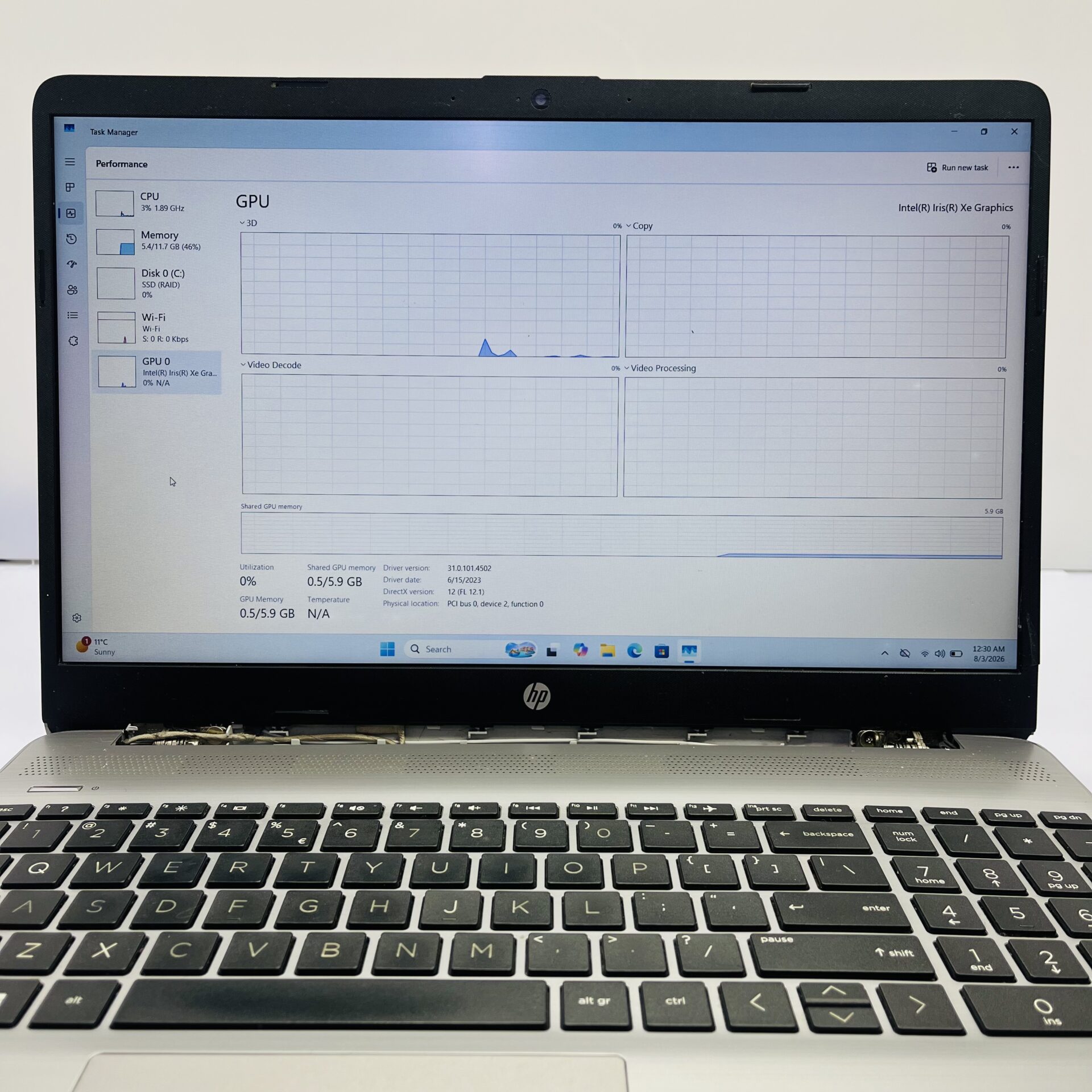 HP 250 G9 "Core i5" 2.40GHz 12GB RAM 256GB SSD Silver - Cracked Screen Casing and missing Hinge Cover (Condition: Fair) - Image 10