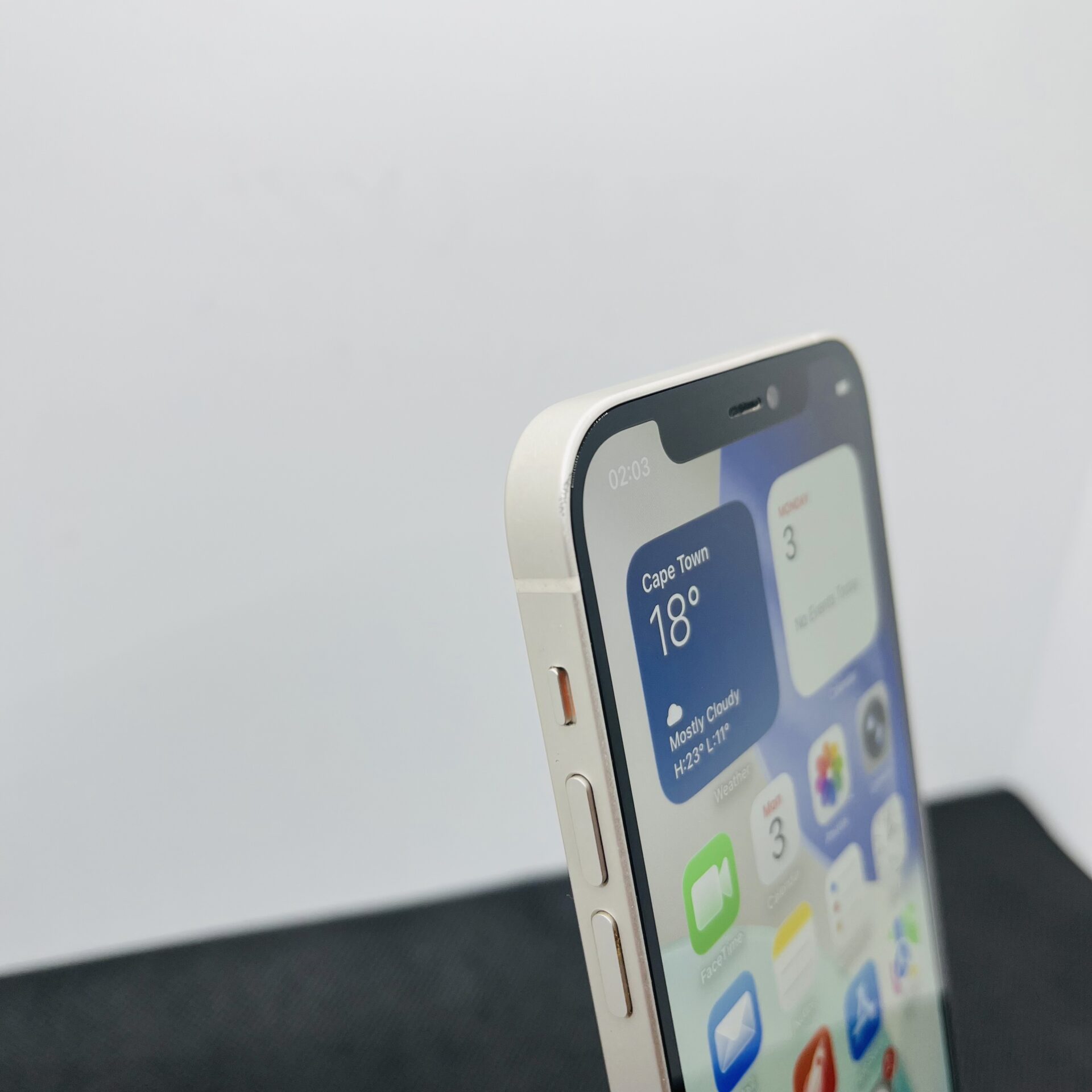 Apple iPhone 12 128GB White (Condition: Good) - Image 5