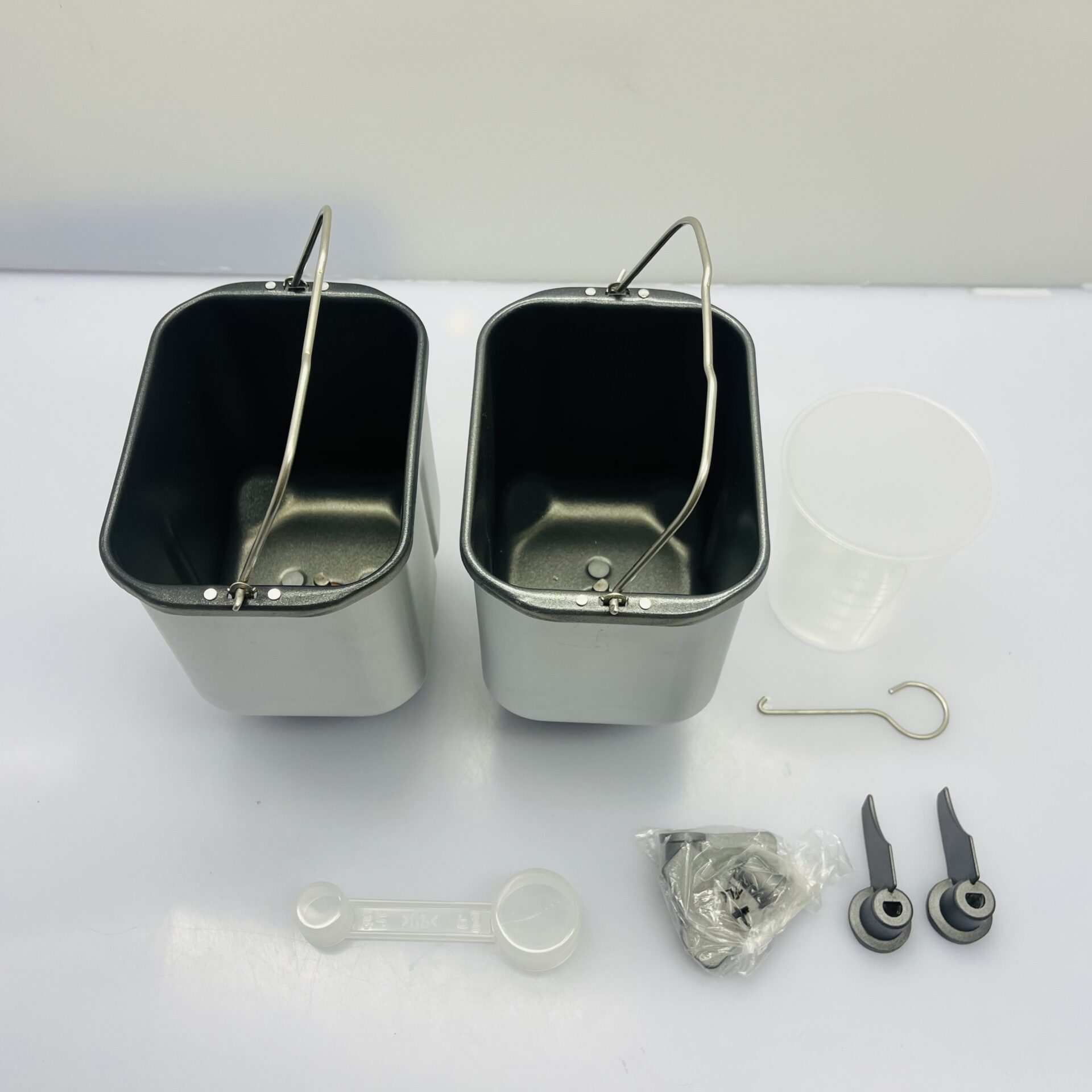 Taurus PA Casola Bread Maker White (Condition: Good) - Image 11