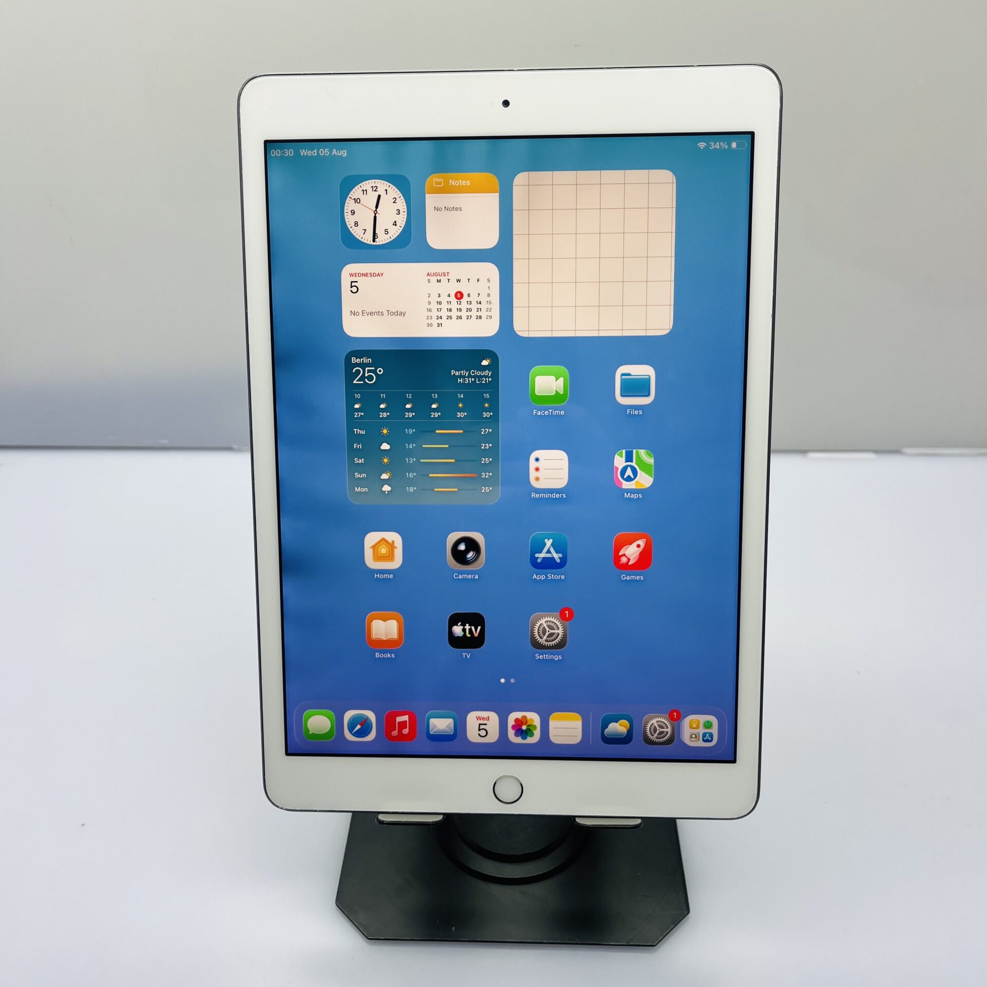 Apple iPad 10.2" 8th Gen 32GB (WiFi Only) Space Gray with White front - Touch ID Not Working (Condition: Good) - Image 2