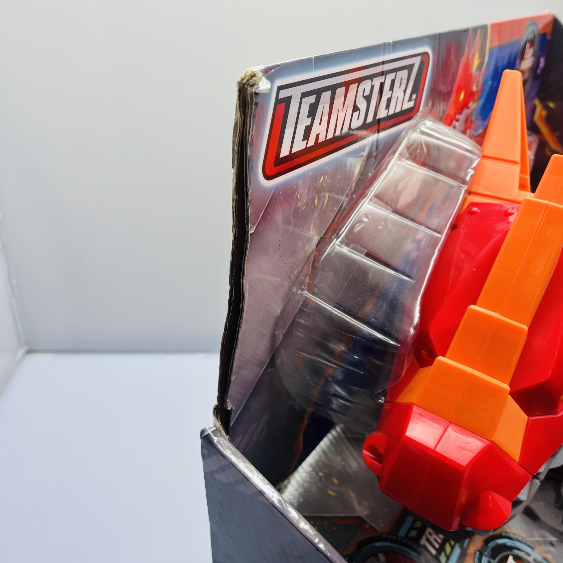 COMBO DEAL: Teamsterz Mega Beast + Teamsterz Turbo City Croc Attack+ Monster Jam Grave Digger (Condition: Good) - Image 8