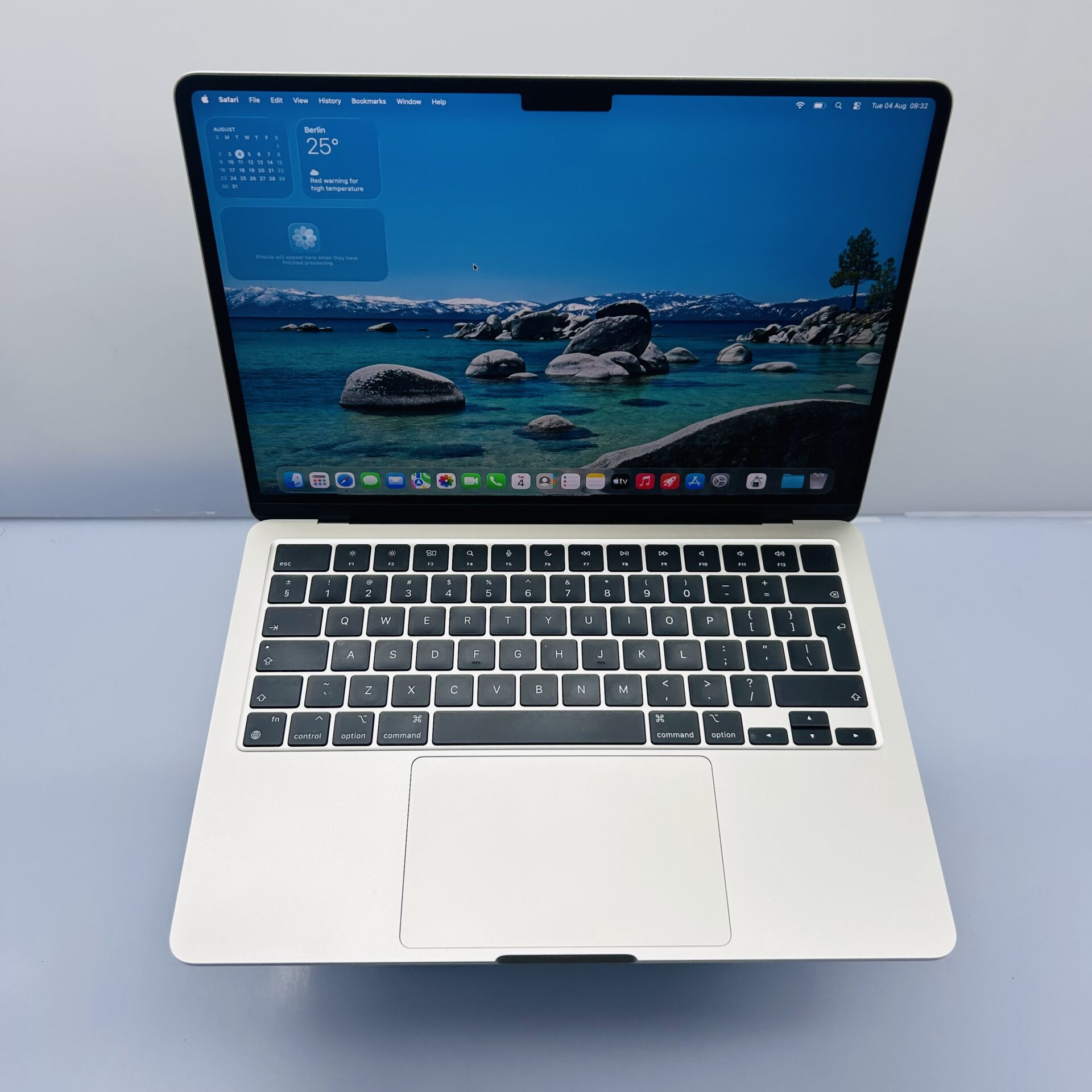 Apple MacBook Air 13-inch "M2" 8 CPU/ 10 GPU (2022) 8GB RAM 512GB SSD Starlight (Condition: Excellent) - Image 2