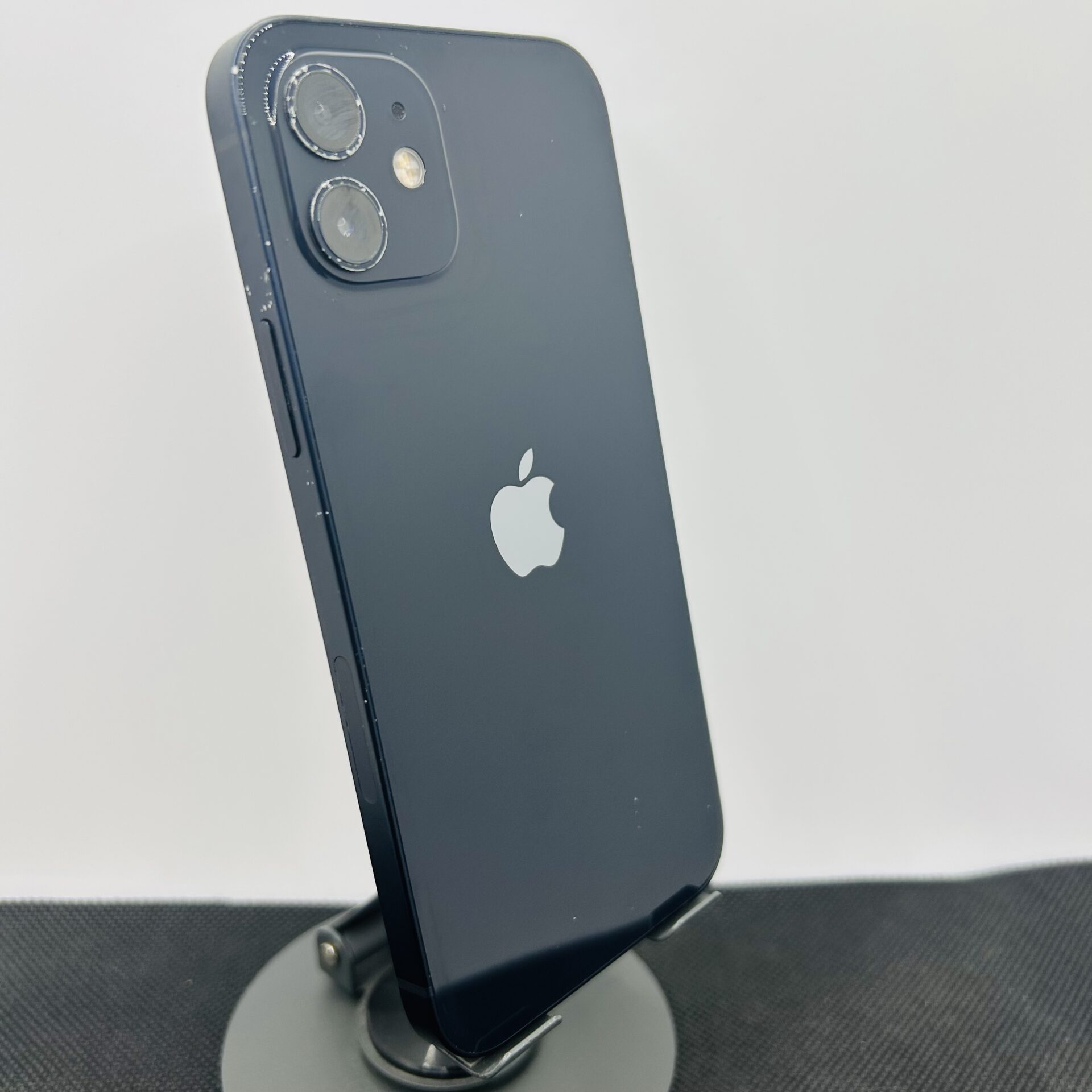 Apple iPhone 12 64GB Black (Condition: Good) - Image 7