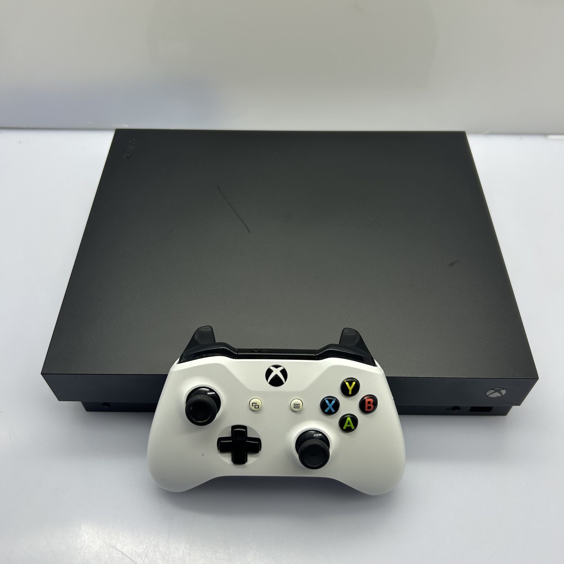 Microsoft Xbox One X 1TB Black + Controller + Power Cable + HDMI Cable (Condition: Good) - Image 3