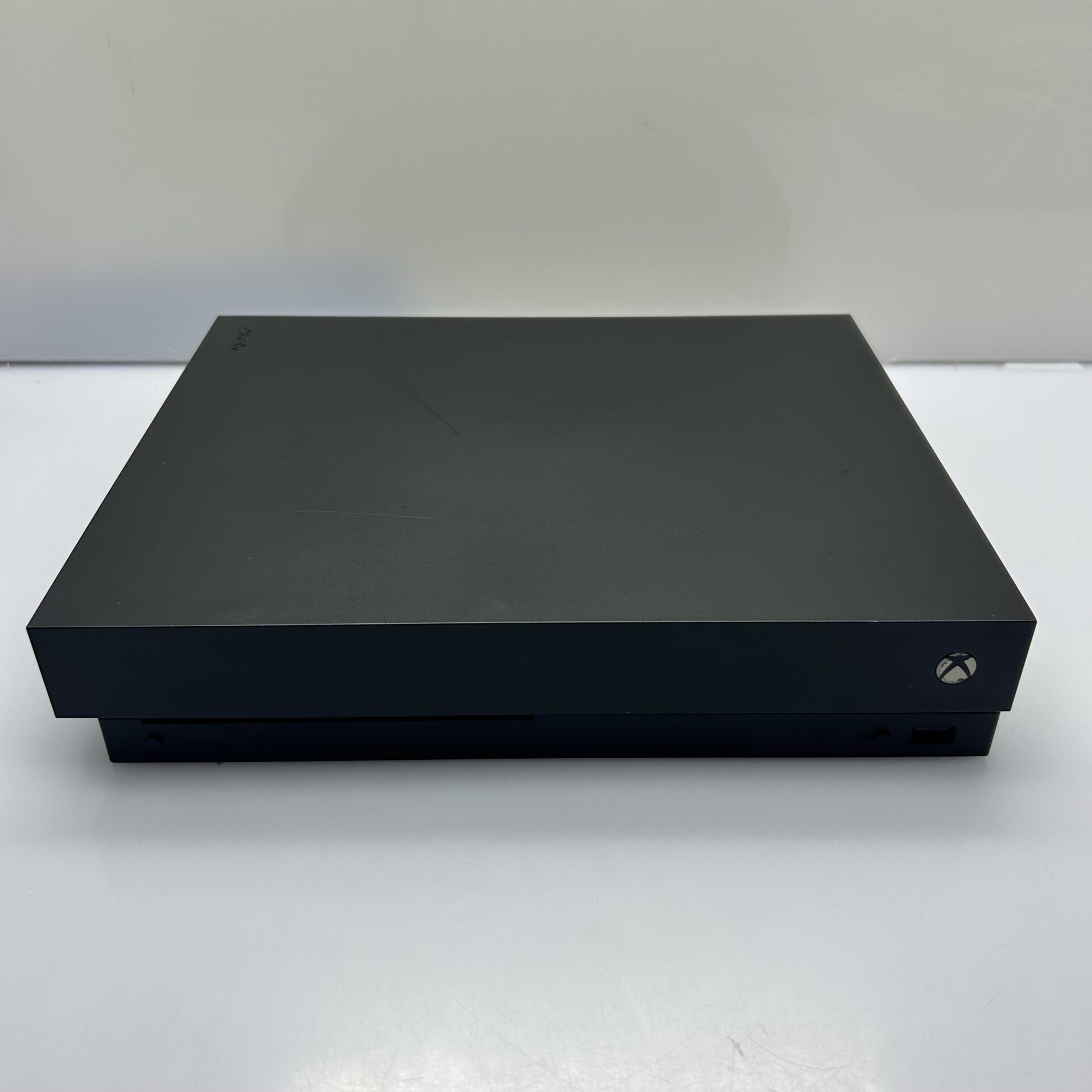 Microsoft Xbox One X 1TB Black + Controller + Power Cable + HDMI Cable (Condition: Good) - Image 4