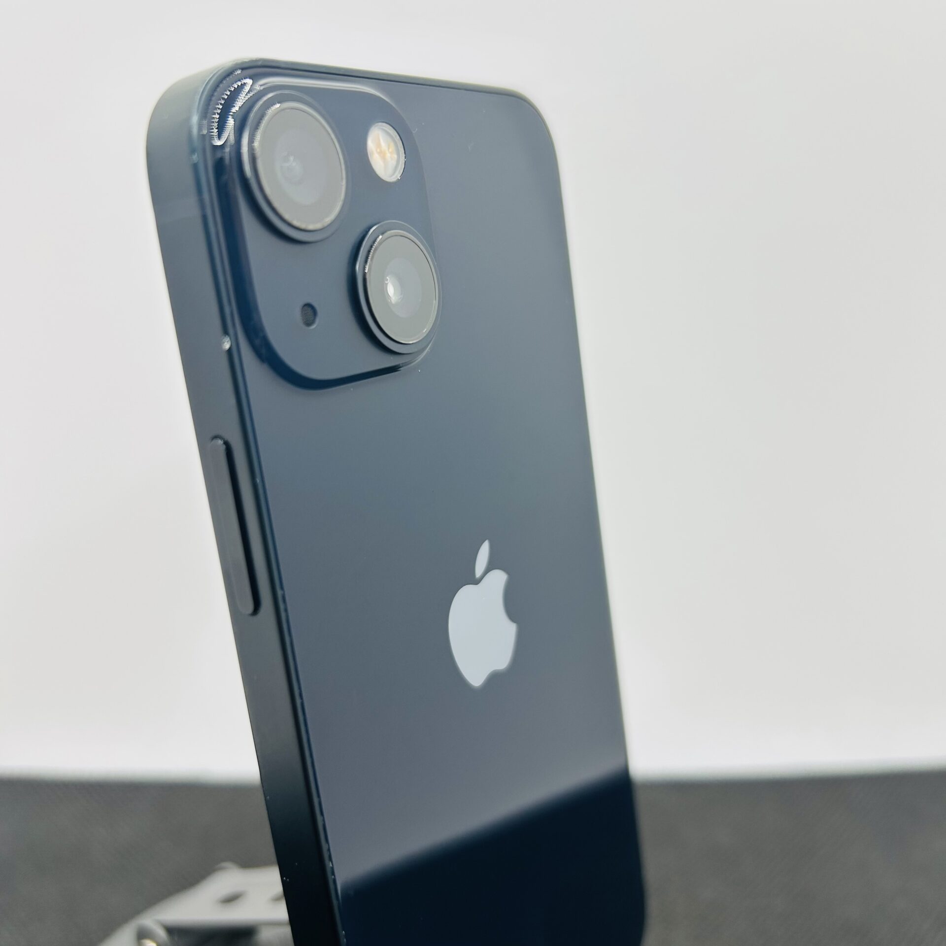 Apple iPhone 13 Mini 128GB Midnight (Condition: Good) - Image 8
