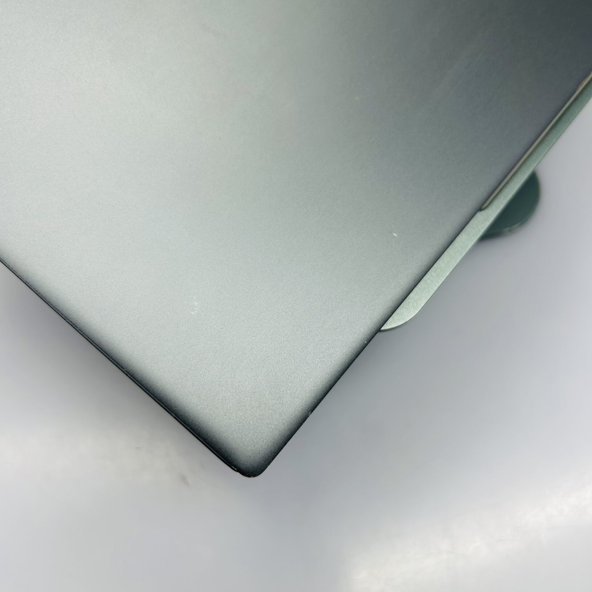 Lenovo Yoga 7i 14ITL5 11th Gen "Core i5" 2.40GHz 8GB RAM 256GB SSD Luna Grey - Cracked Screen, Touch Not Working (Condition: Fair) - Image 9