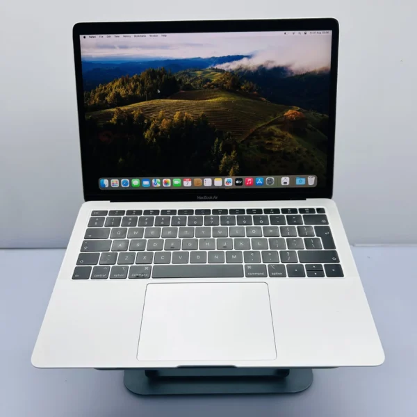 Apple MacBook Air 13-inch 