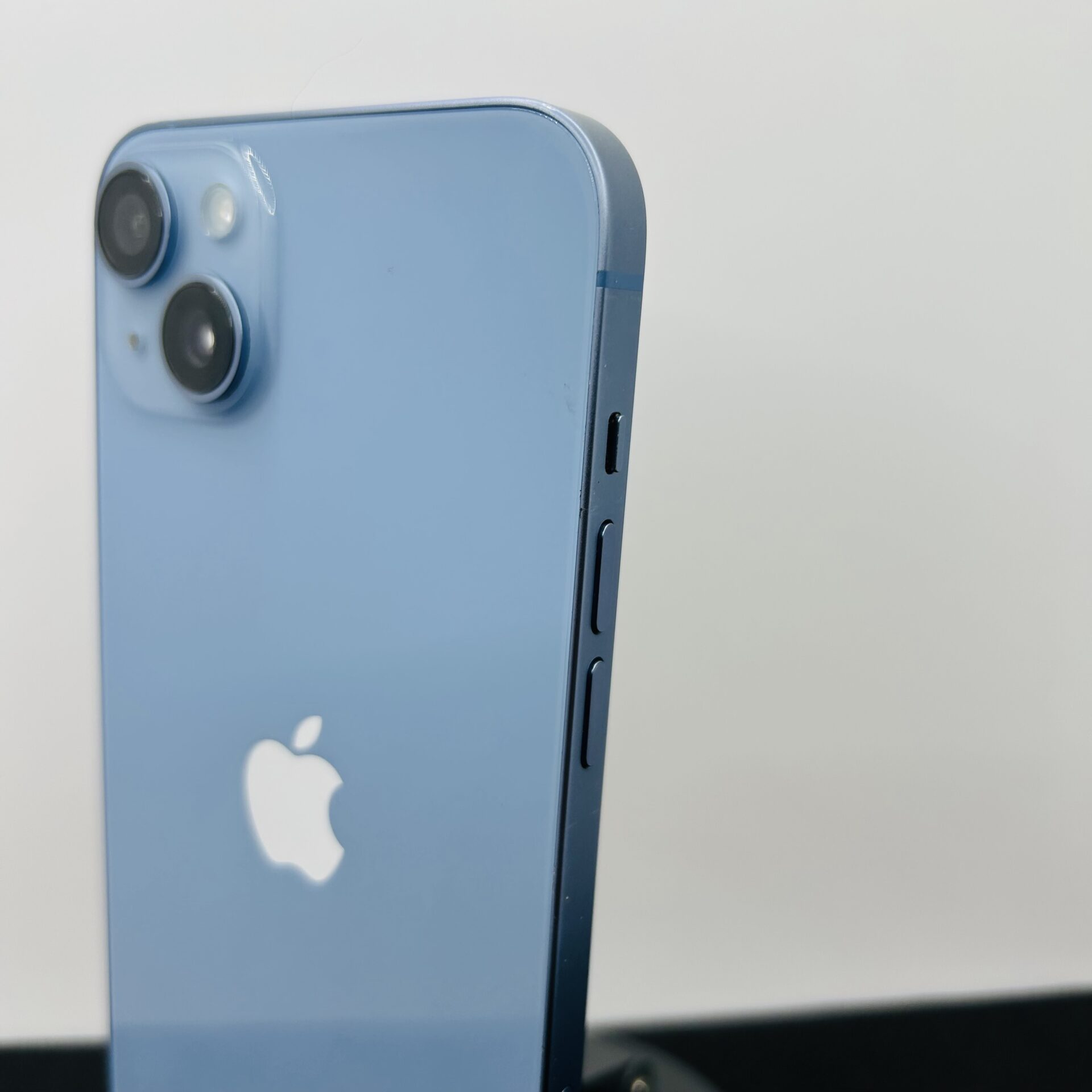 Apple iPhone 14 Plus 256GB Blue (Condition: Good) - Image 10