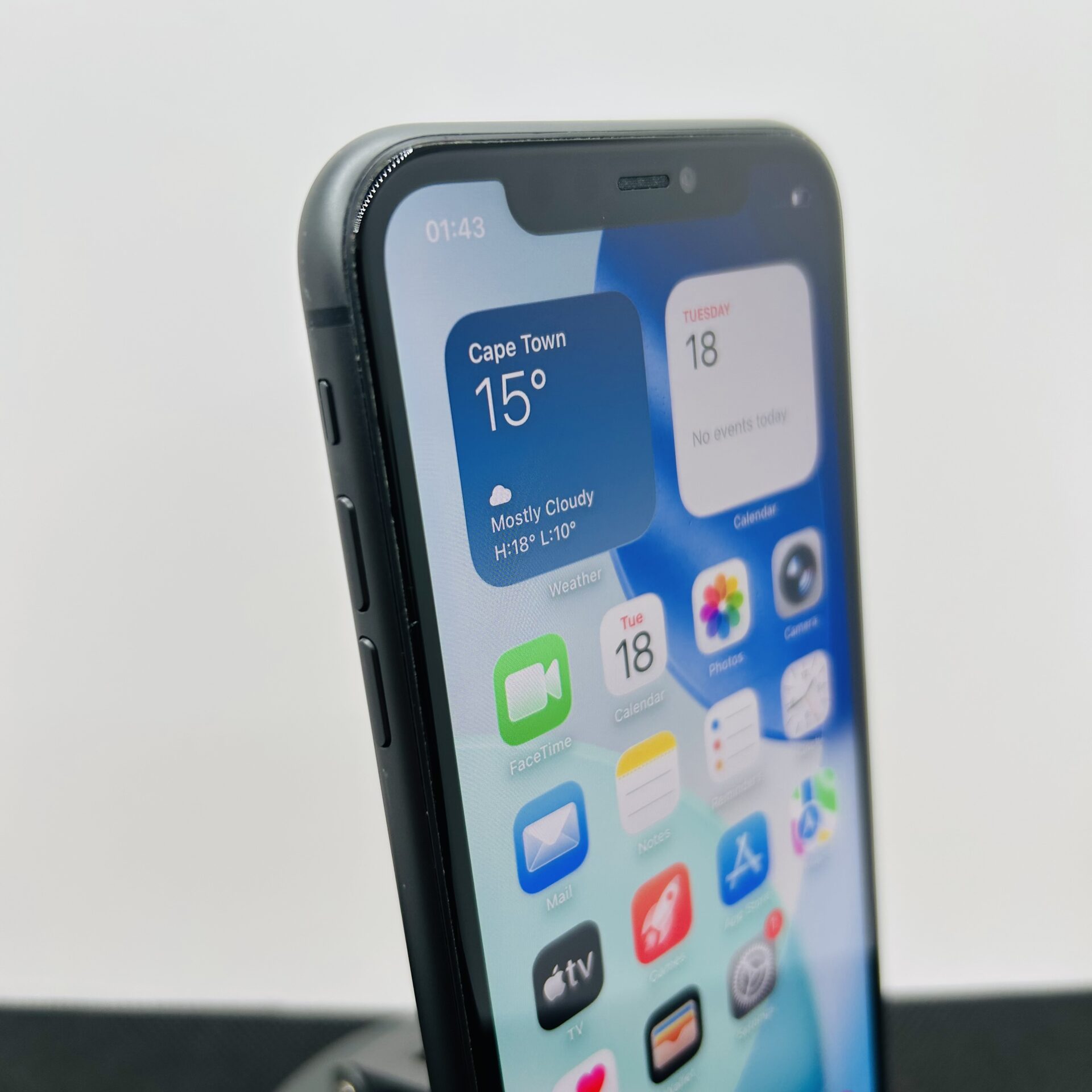 Apple iPhone 11 64GB Black (Condition: Good) - Image 8