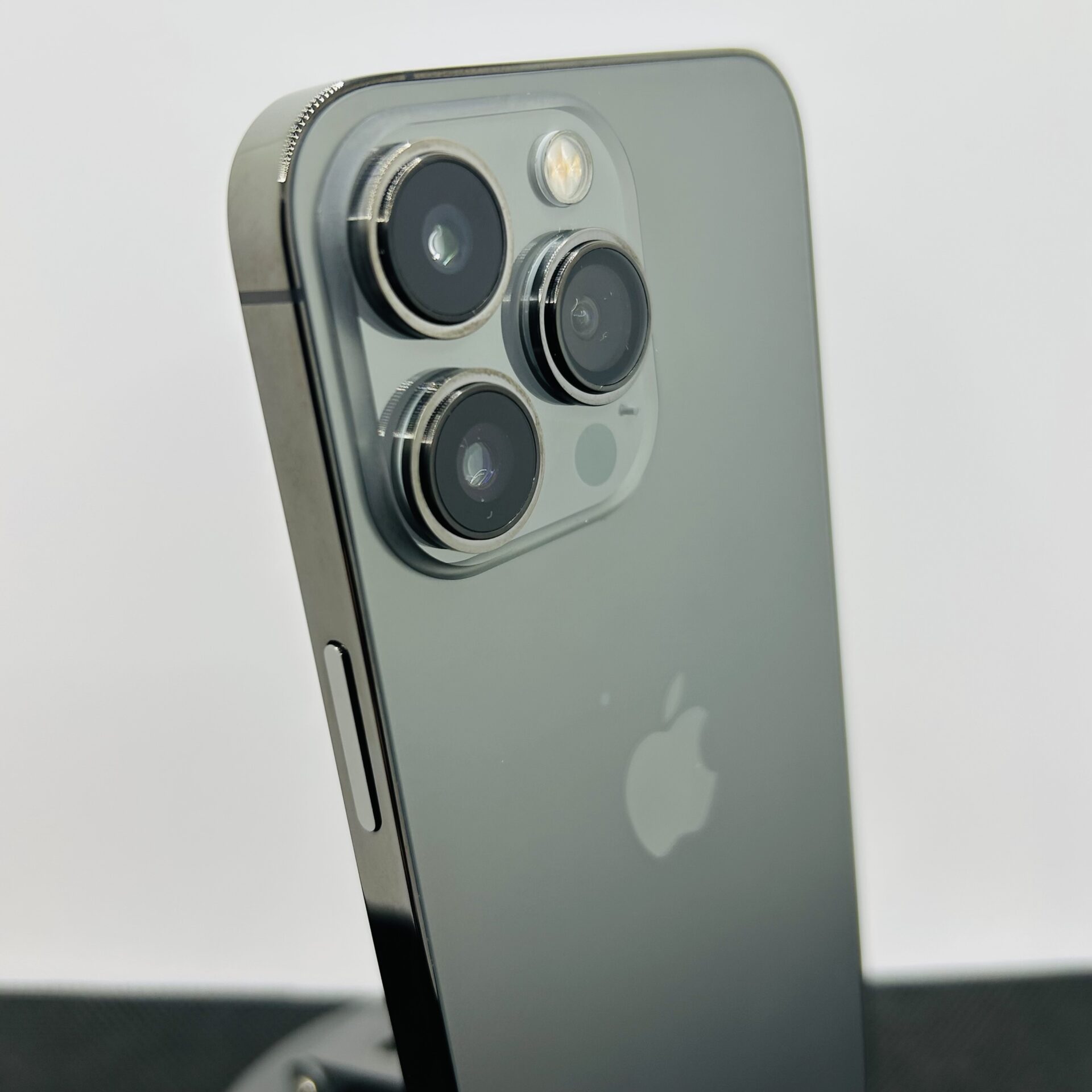Apple iPhone 13 Pro 128GB Graphite (Condition: Good) - Image 8