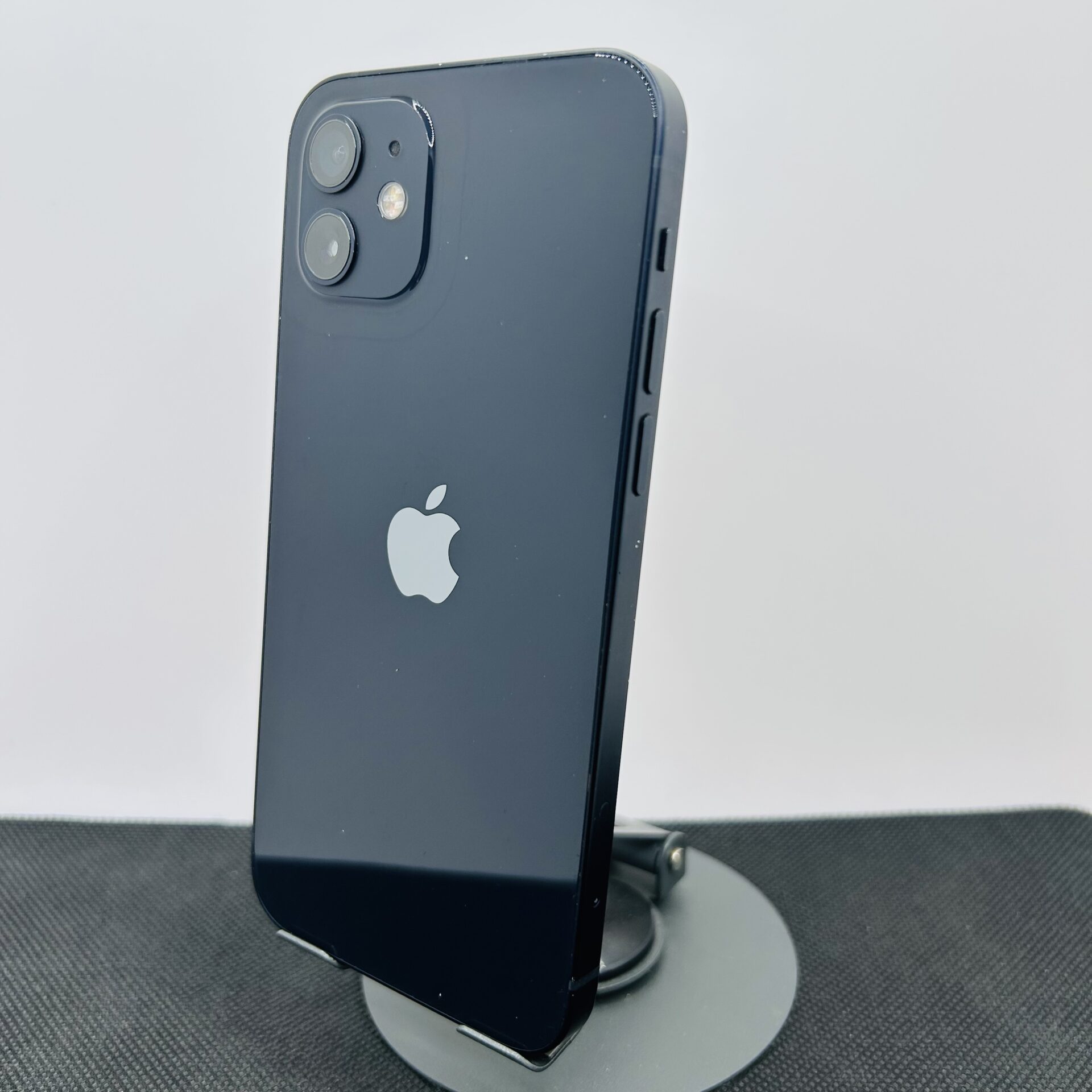 Apple iPhone 12 64GB Black - Face ID Not Working (Condition: Good) - Image 9