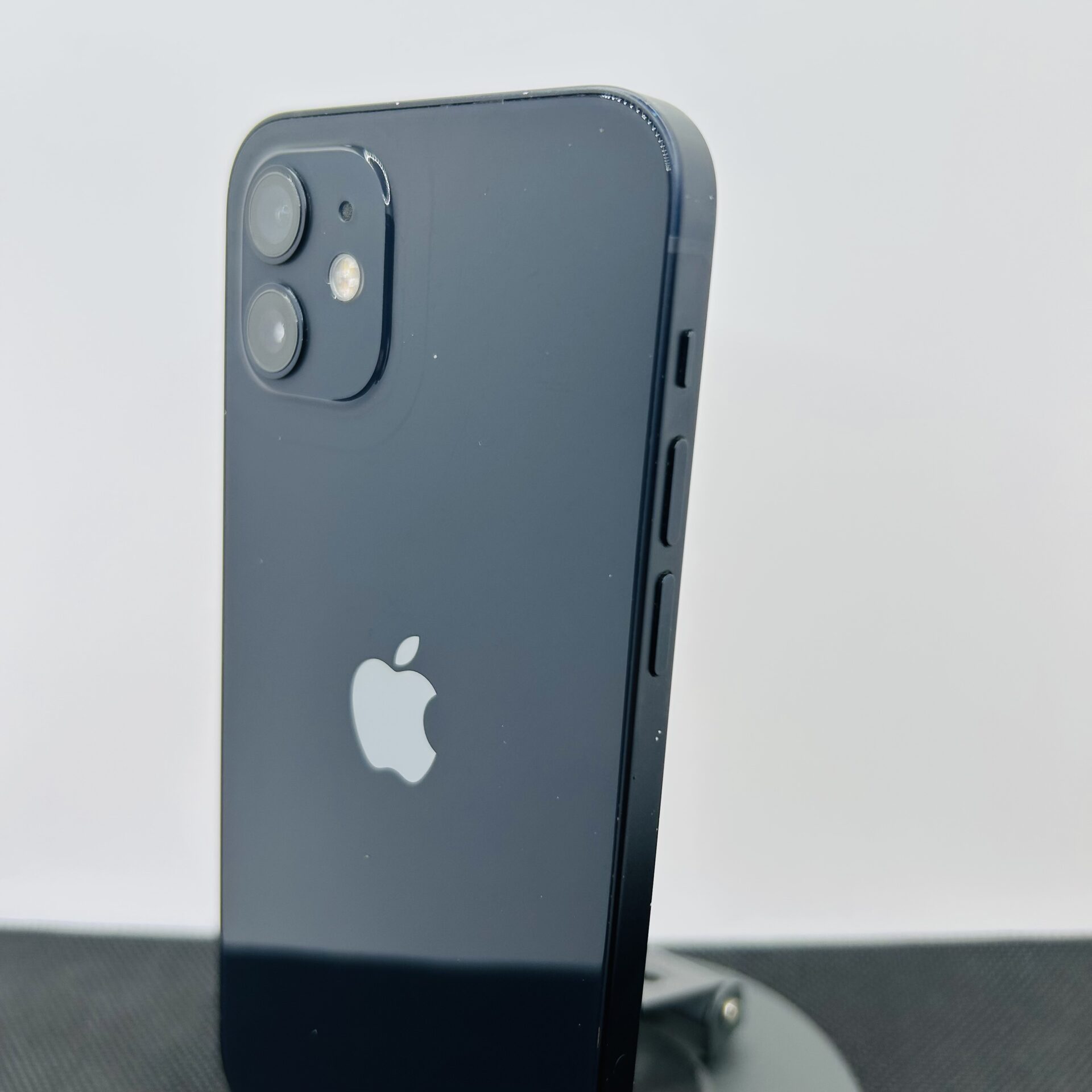 Apple iPhone 12 64GB Black - Face ID Not Working (Condition: Good) - Image 10