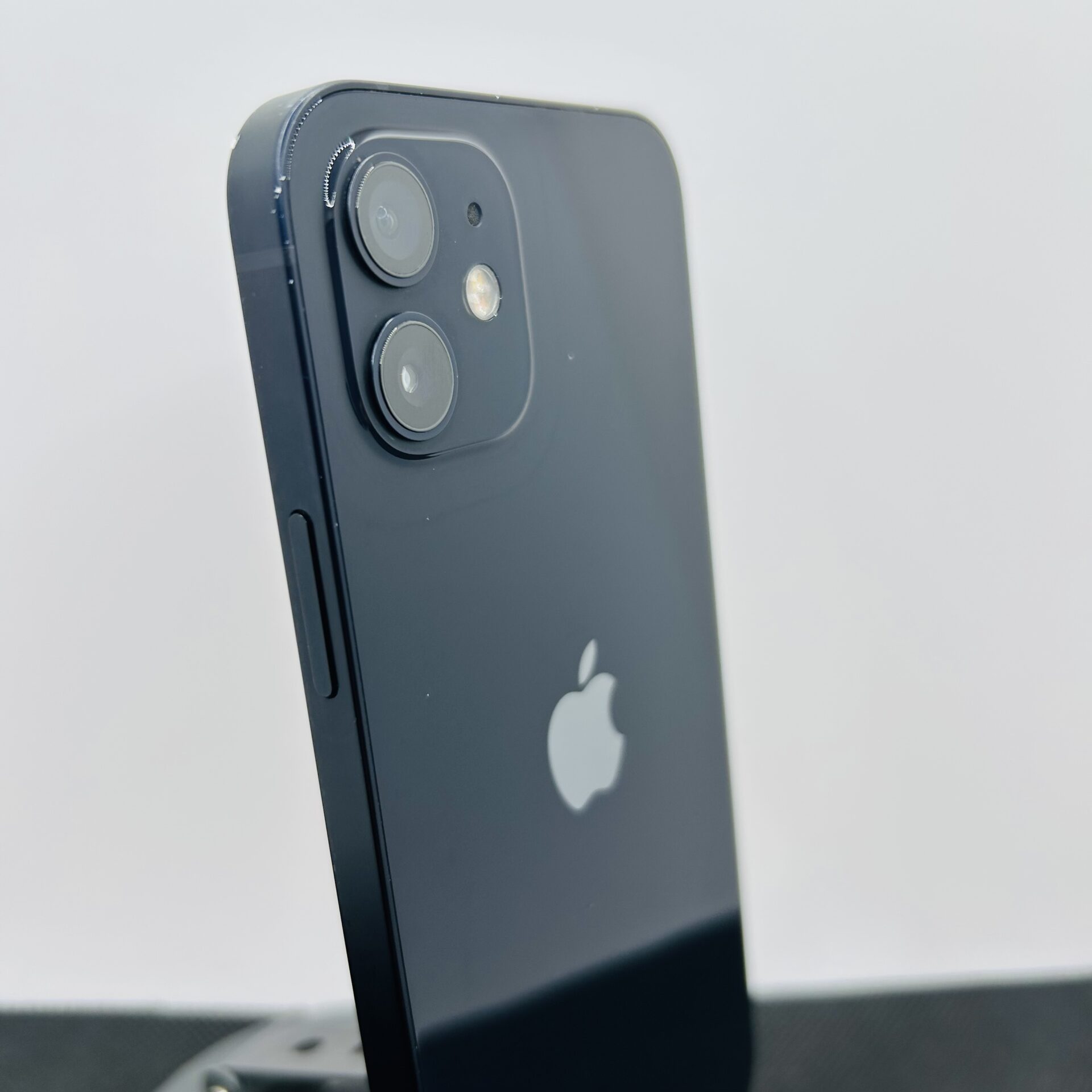 Apple iPhone 12 64GB Black - Face ID Not Working (Condition: Good) - Image 8