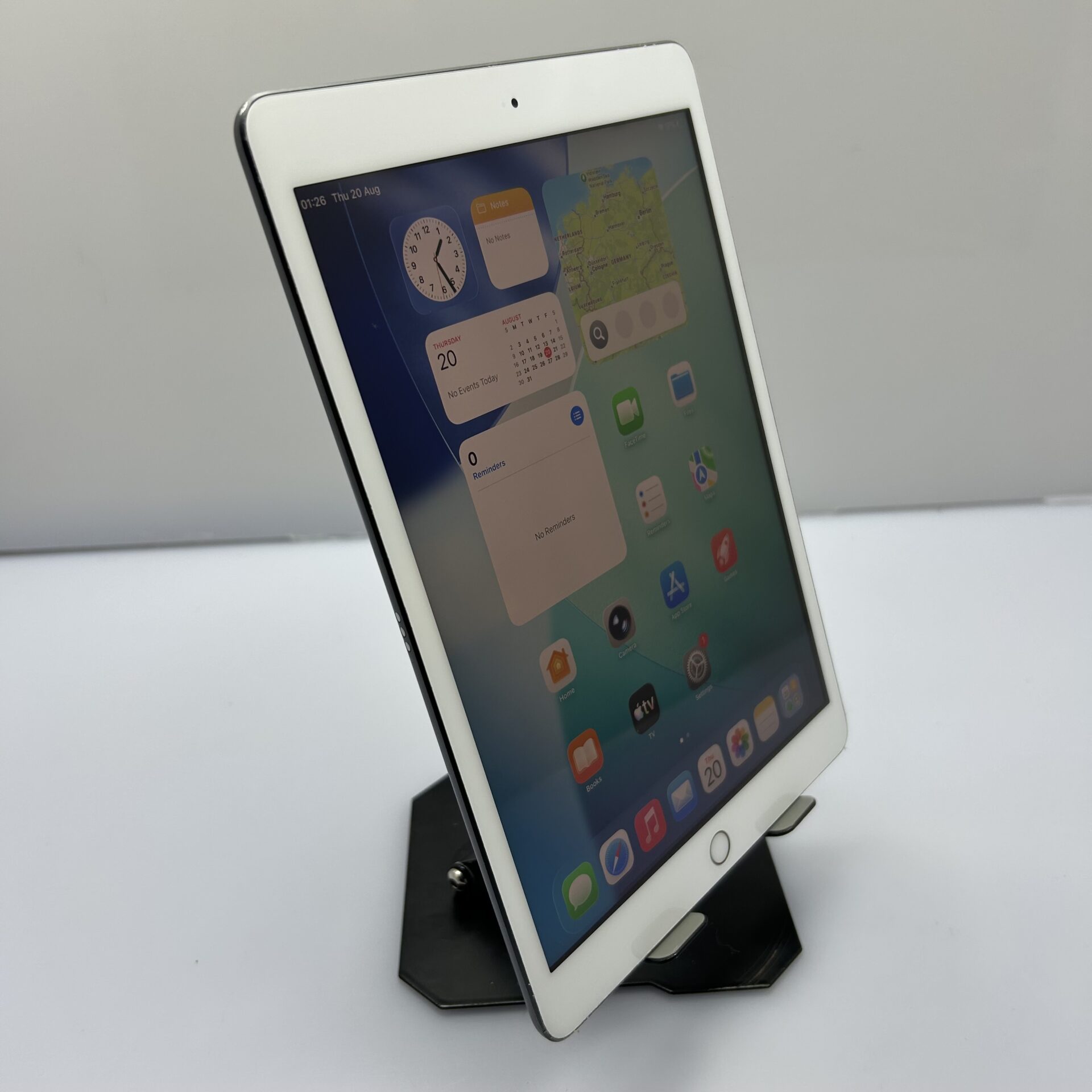 Apple iPad 9th Gen 64GB (Wifi Only) Space Gray - Touch ID Not Working (Condition: Good) - Image 3