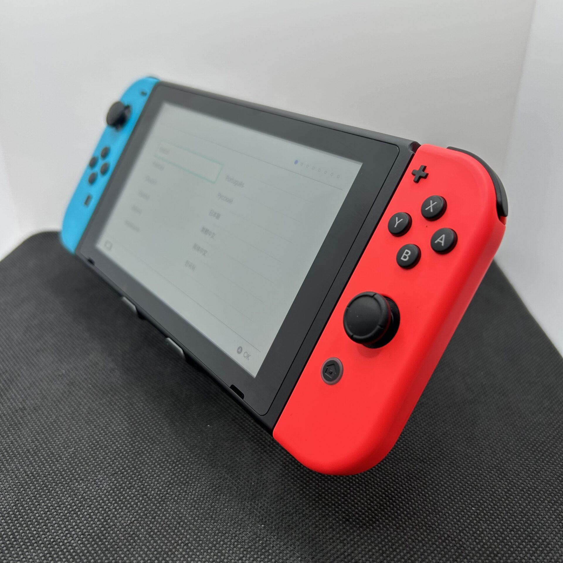 Nintendo Switch 32GB Black + Accessories + 2 Games (Condition: Good) - Image 6