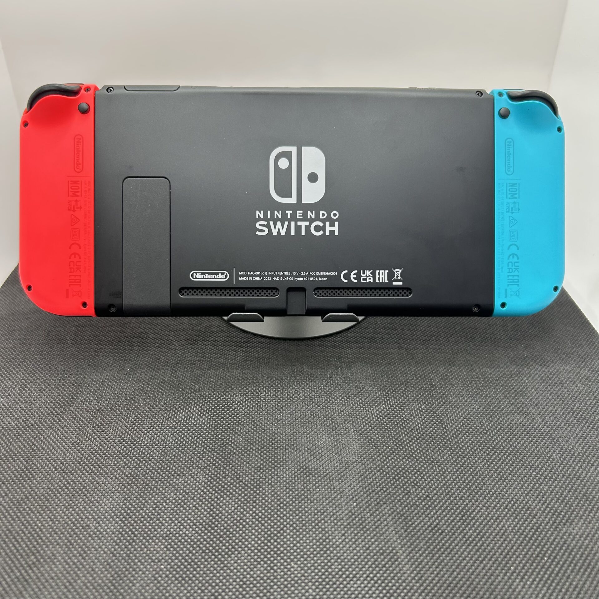 Nintendo Switch 32GB Black + Accessories + 2 Games (Condition: Good) - Image 7