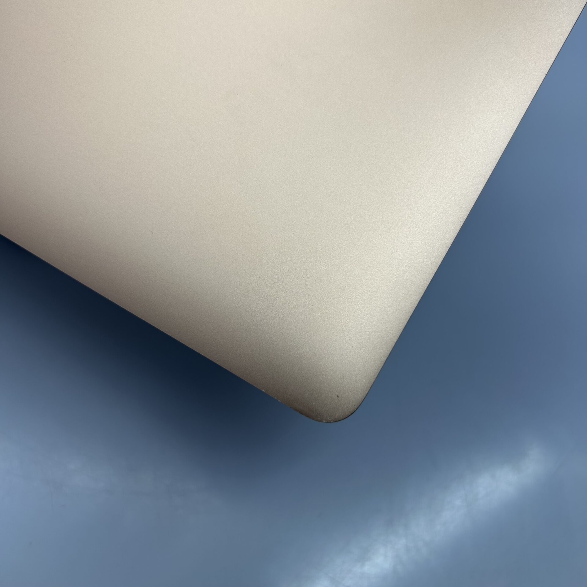 Apple MacBook Air 13-inch "M1" (2020) 8 CPU/ 7 GPU 8GB RAM 256GB SSD Rose Gold - Line on Screen (Condition: Faulty / As-Is) - Image 8
