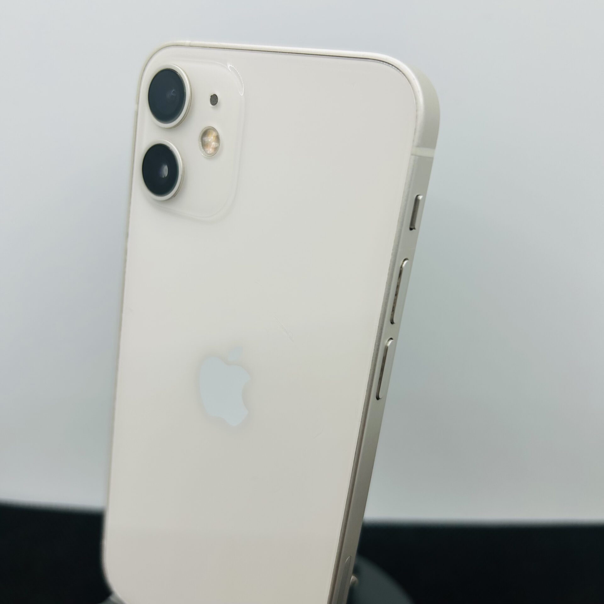 Apple iPhone 12 Mini 64GB White (Condition: Good) - Image 10