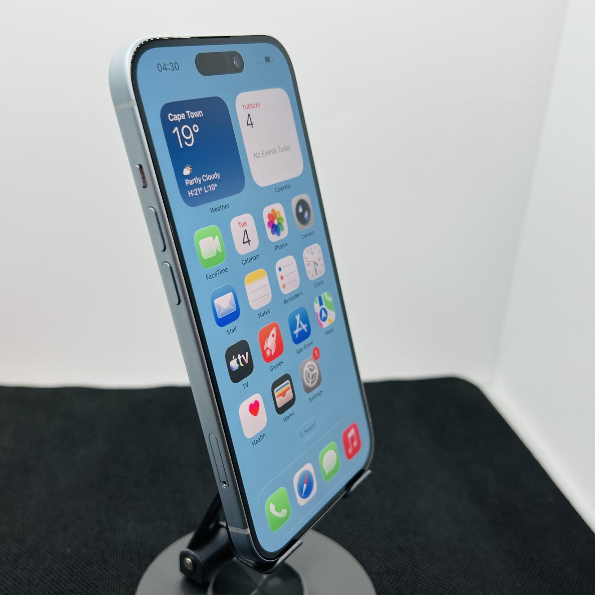 Apple iPhone 15 128GB Blue (Condition: Good) - Image 3
