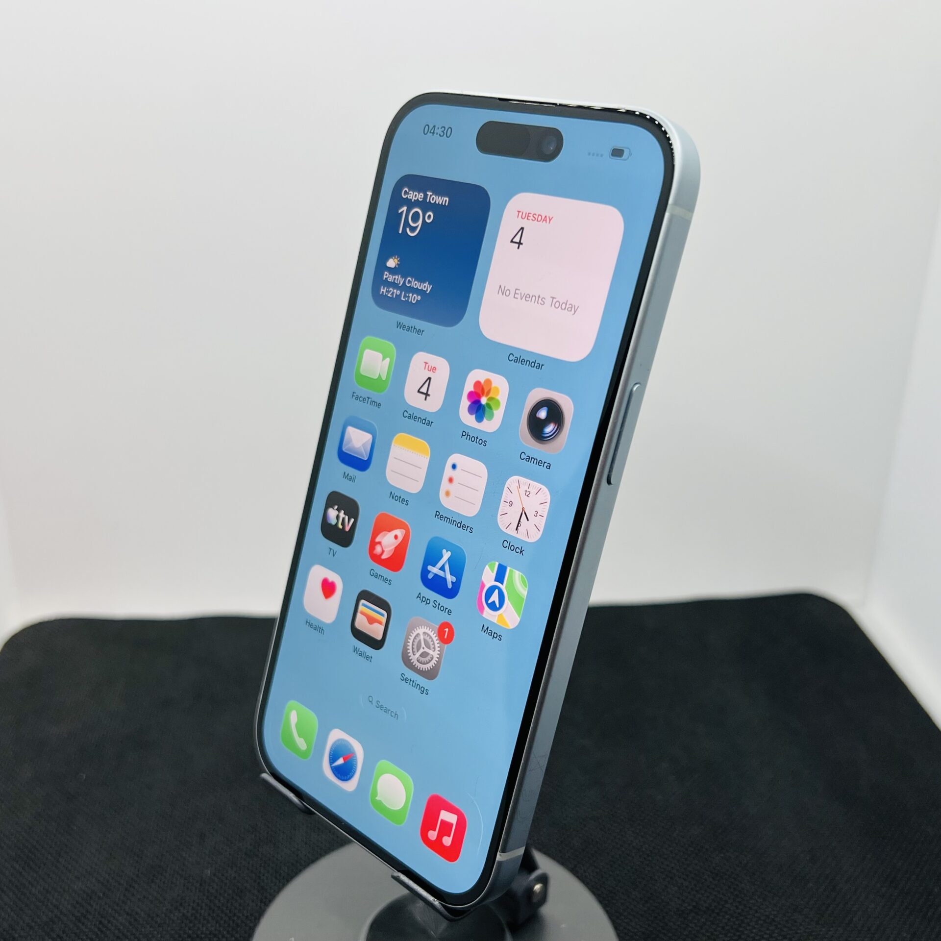 Apple iPhone 15 128GB Blue (Condition: Good) - Image 5