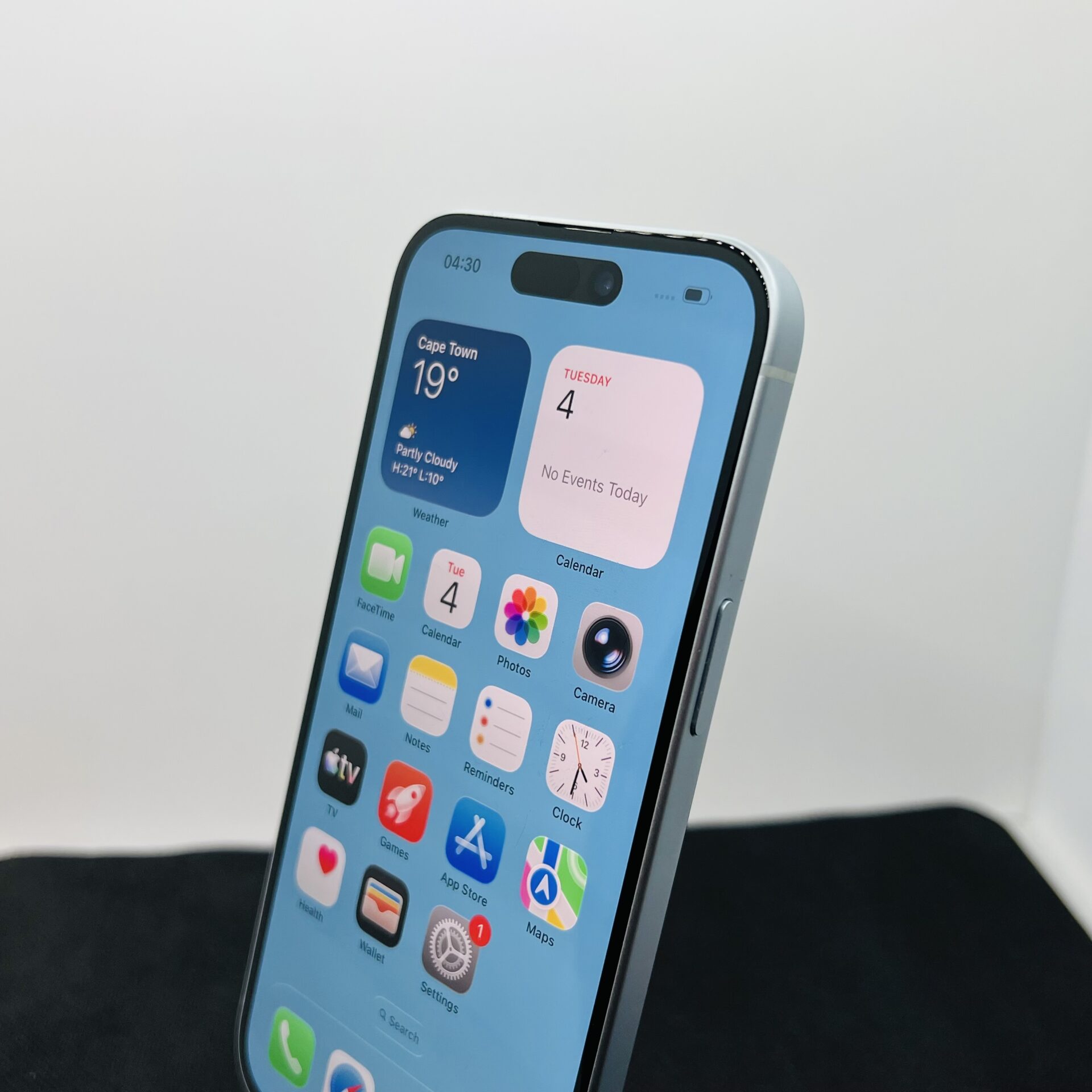 Apple iPhone 15 128GB Blue (Condition: Good) - Image 6