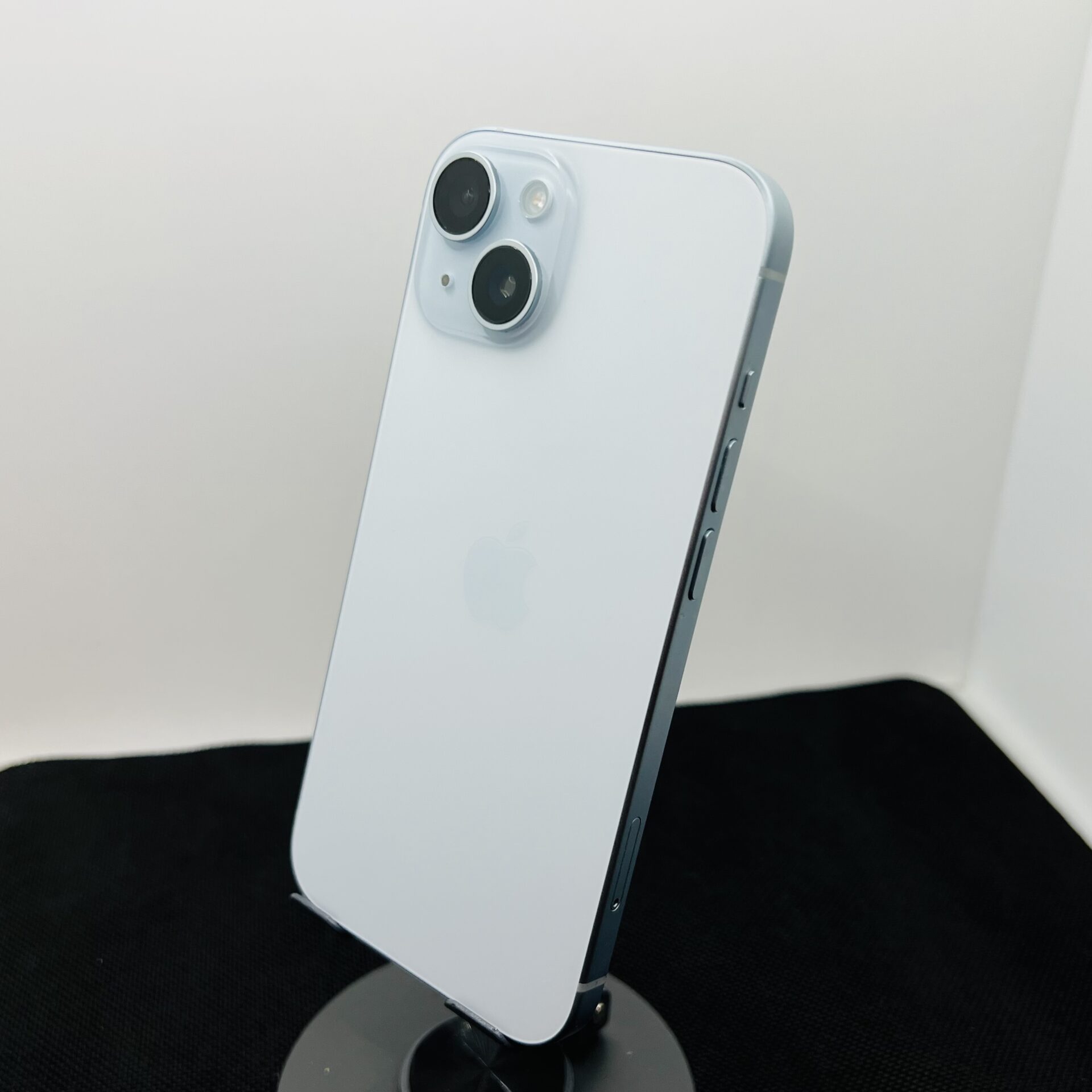 Apple iPhone 15 128GB Blue (Condition: Good) - Image 8
