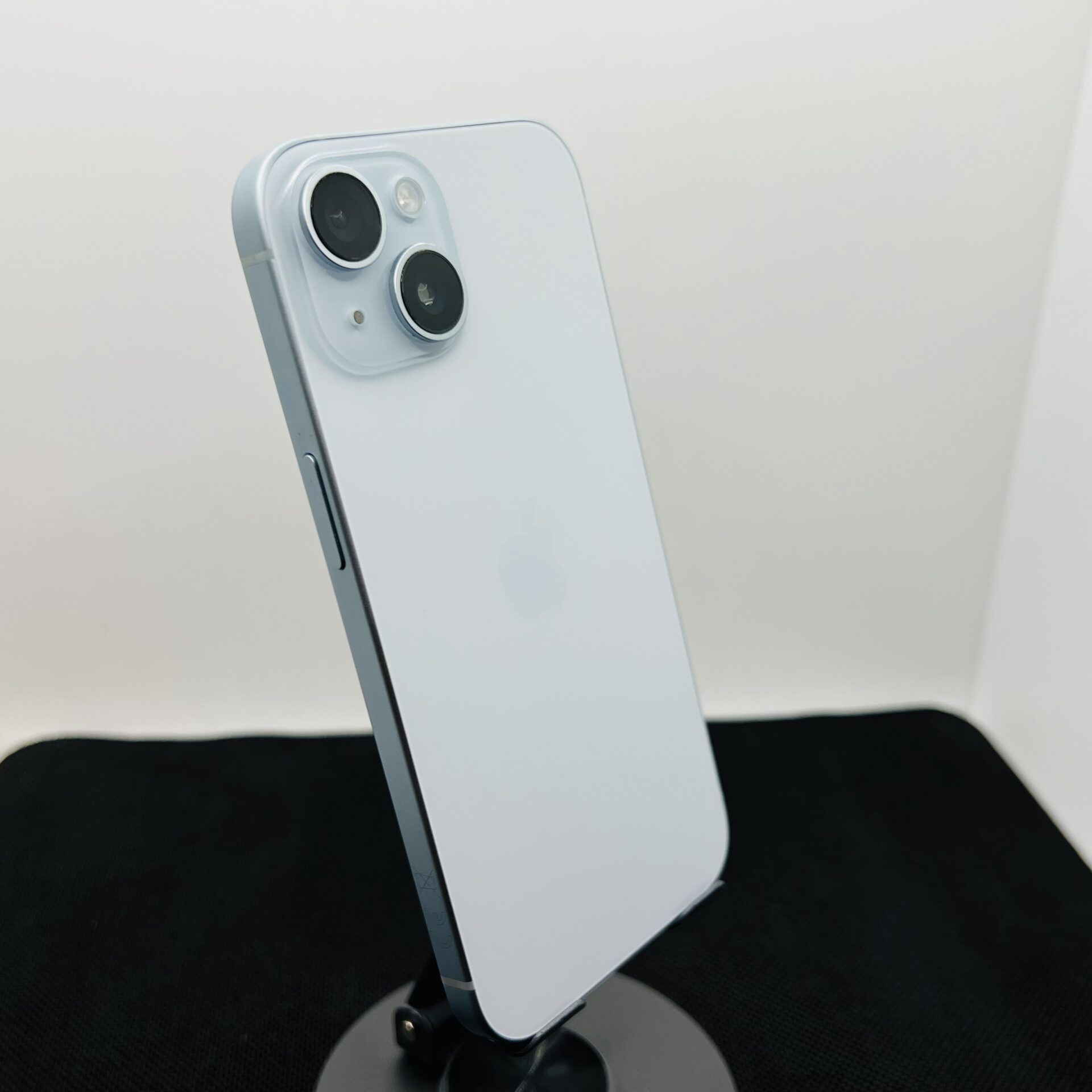 Apple iPhone 15 128GB Blue (Condition: Good) - Image 10