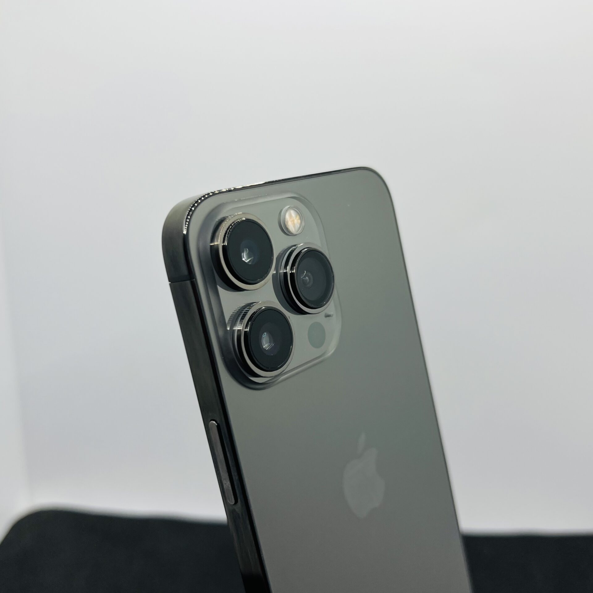 Apple iPhone 13 Pro 256GB Graphite (Condition: Good) - Image 10