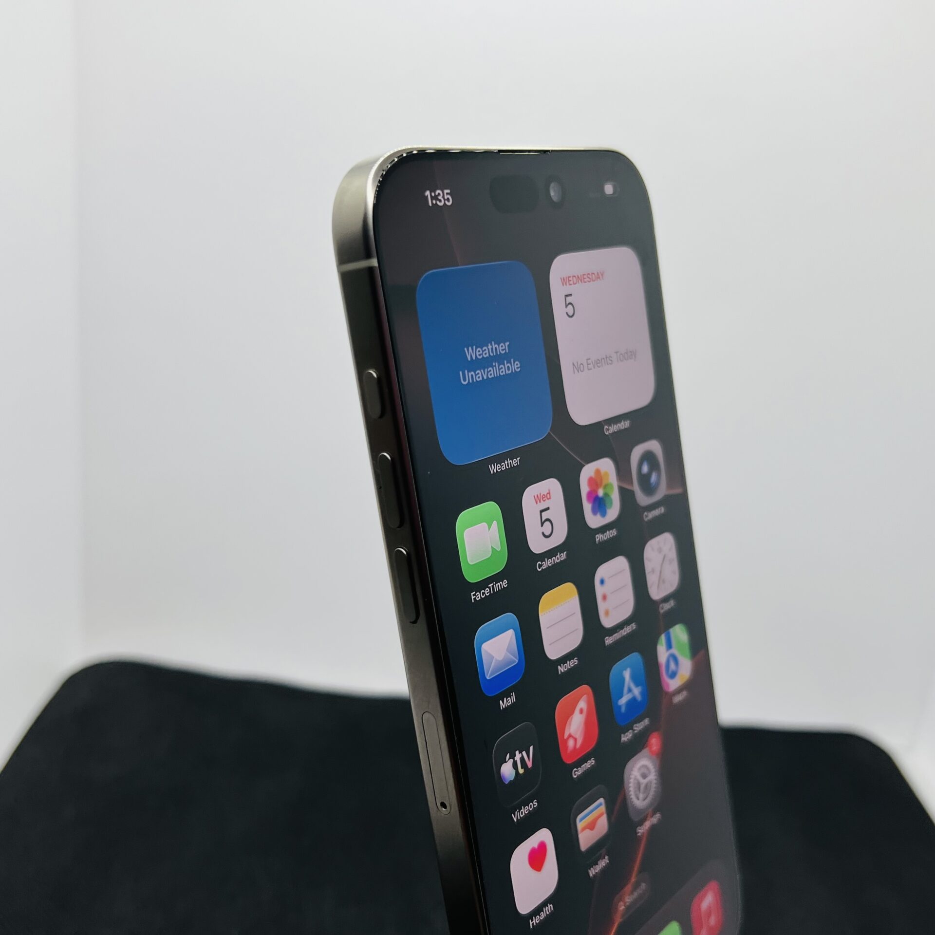 Apple iPhone 16 Pro Max 256GB Natural Titanium (Condition: Good) - Image 4