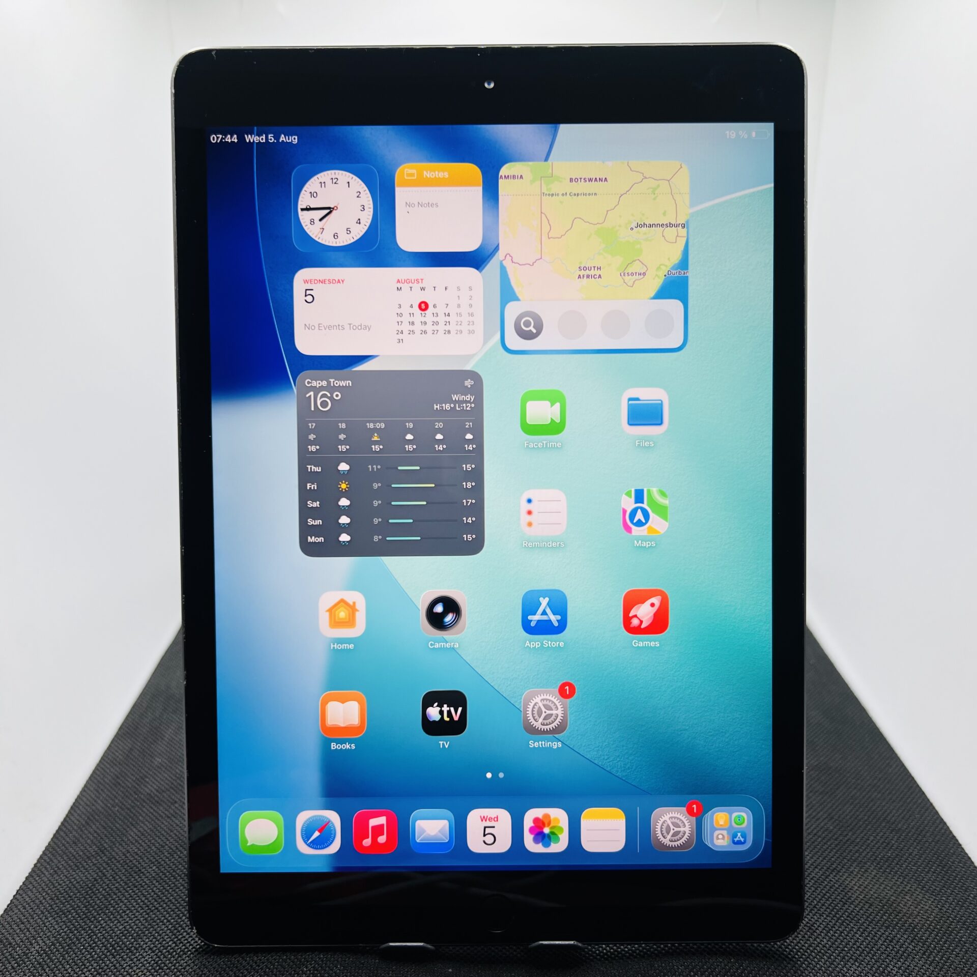 Apple iPad 10.2" 8th Gen 128GB (WiFi Only) Space Gray (Condition: Good) - Image 7