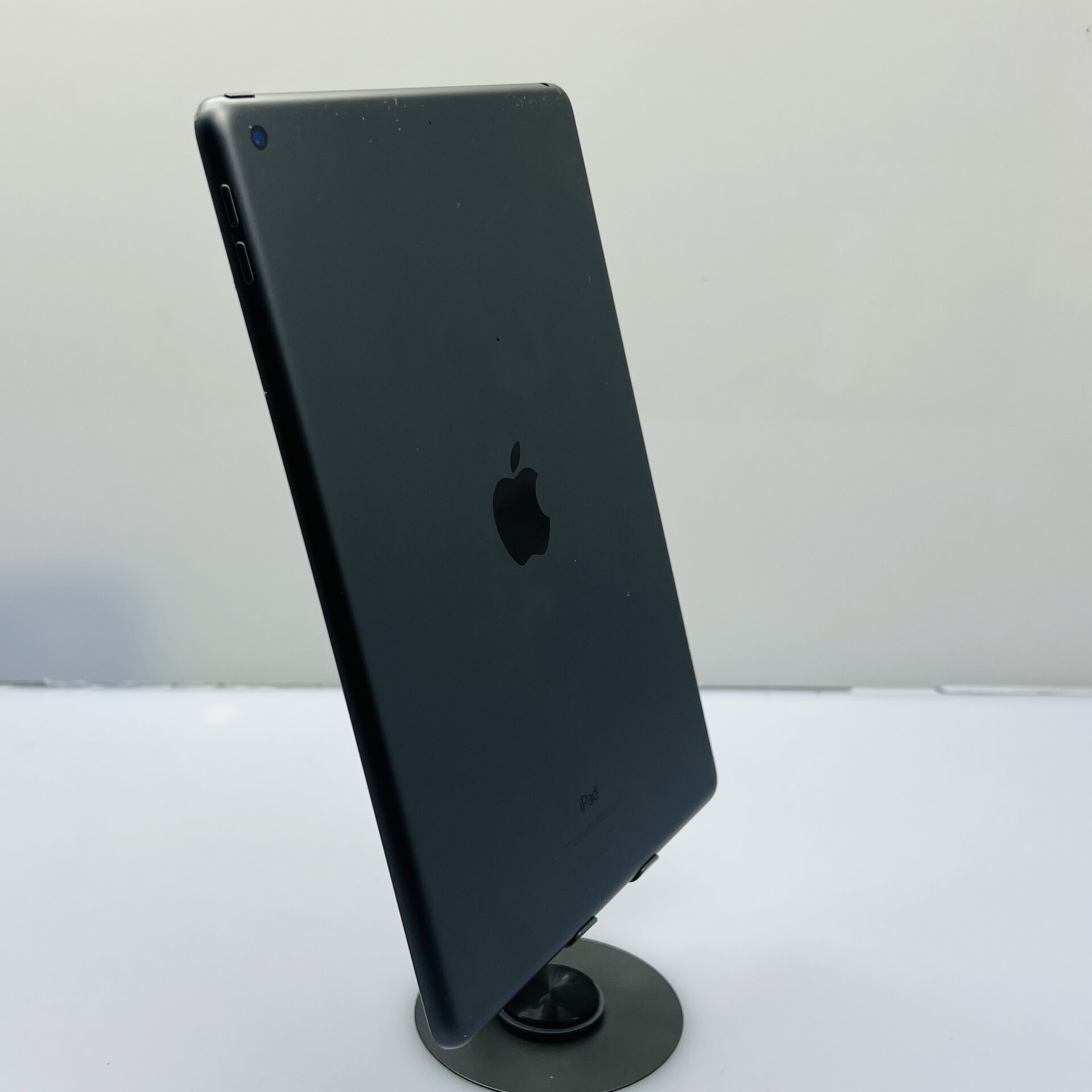 Apple iPad 10.2" 8th Gen 128GB (WiFi Only) Space Gray (Condition: Good) - Image 10