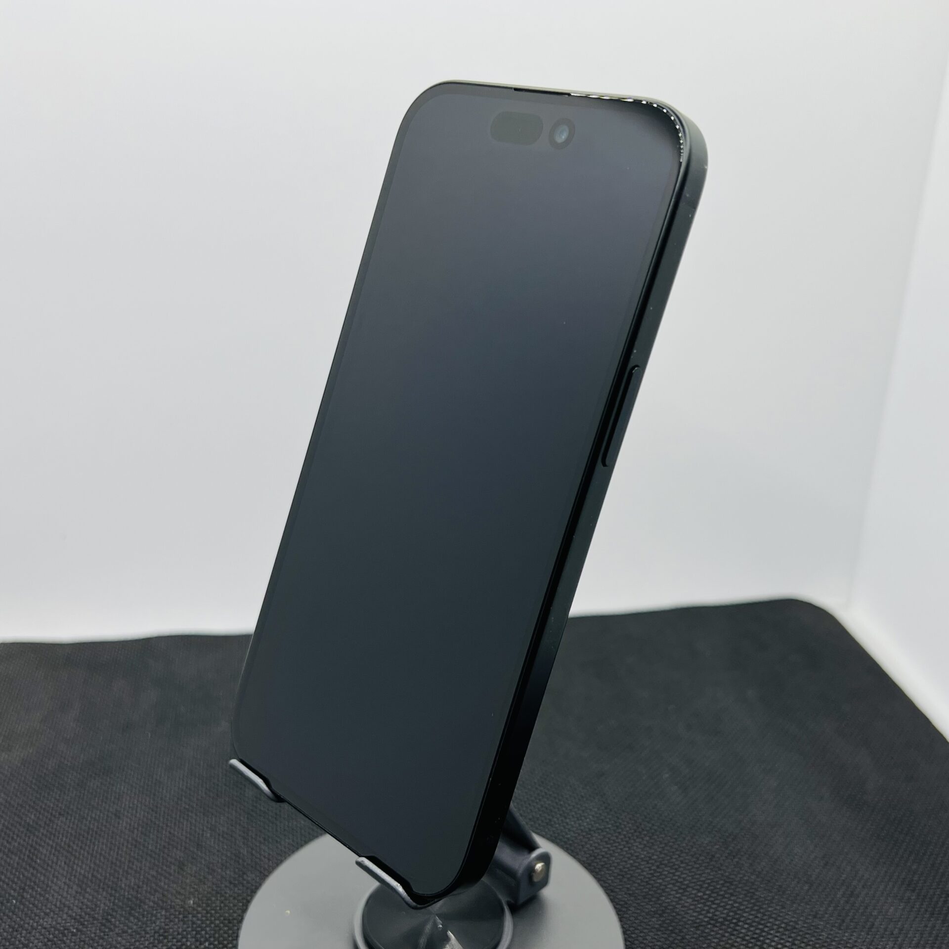Apple iPhone 15 128GB Black (Condition: Good) - Image 7