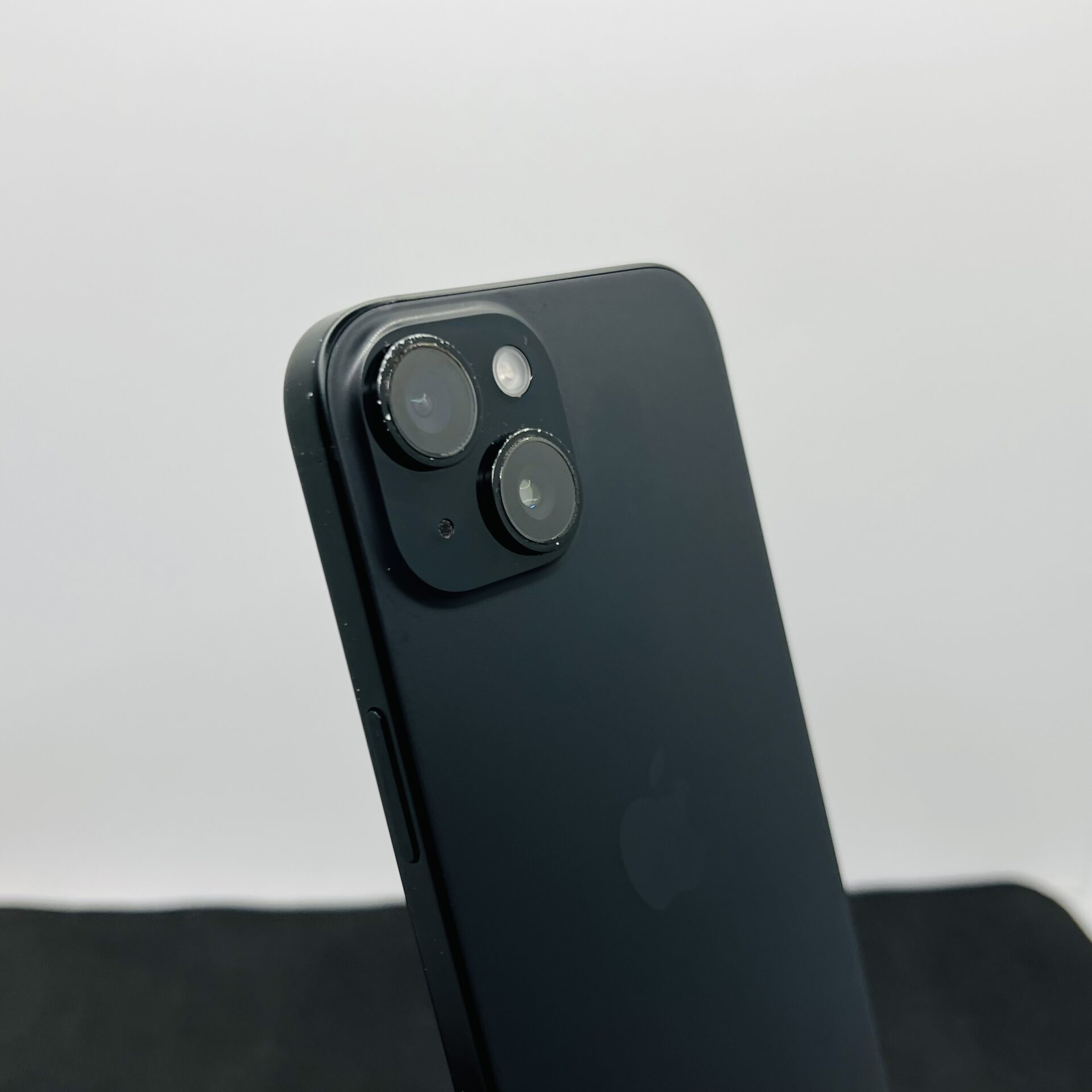 Apple iPhone 15 128GB Black (Condition: Good) - Image 10