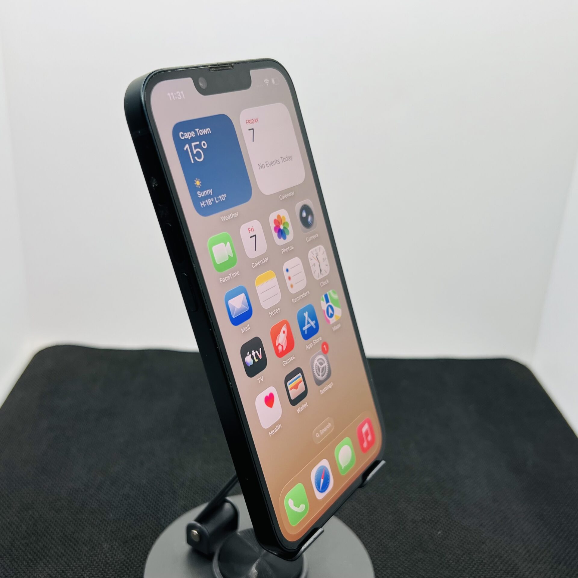 Apple iPhone 14 256GB Midnight (Condition: Good) - Image 3