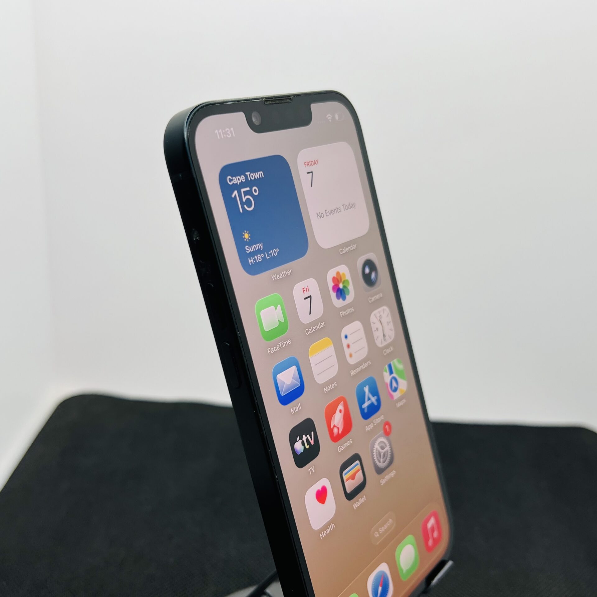 Apple iPhone 14 256GB Midnight (Condition: Good) - Image 4