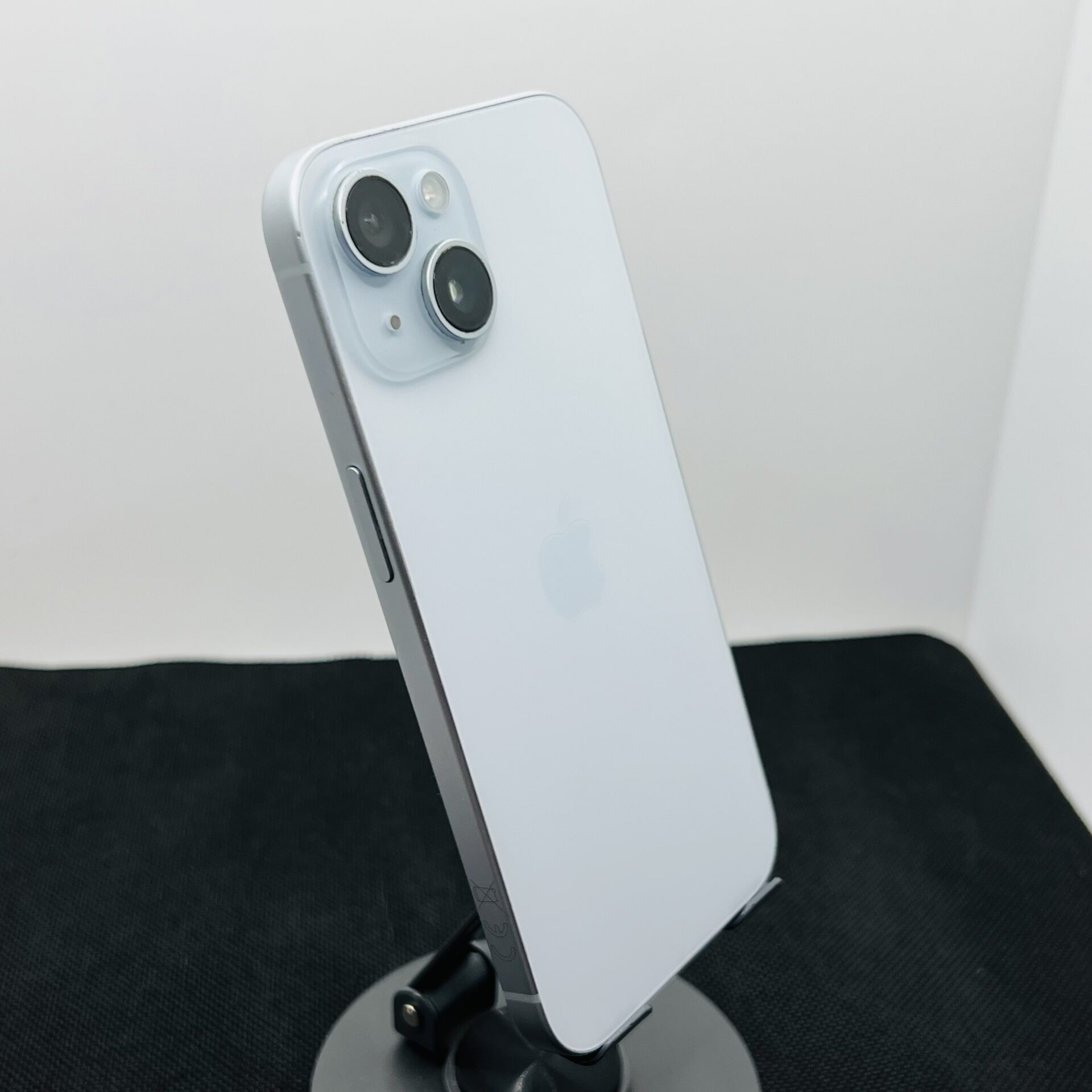 Apple iPhone 15 256GB Blue (Condition: Good) - Image 10